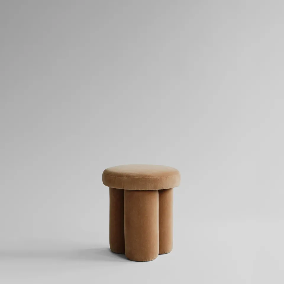 101-copenhagen-big-foot-hocker-desert-samt-beige image 1