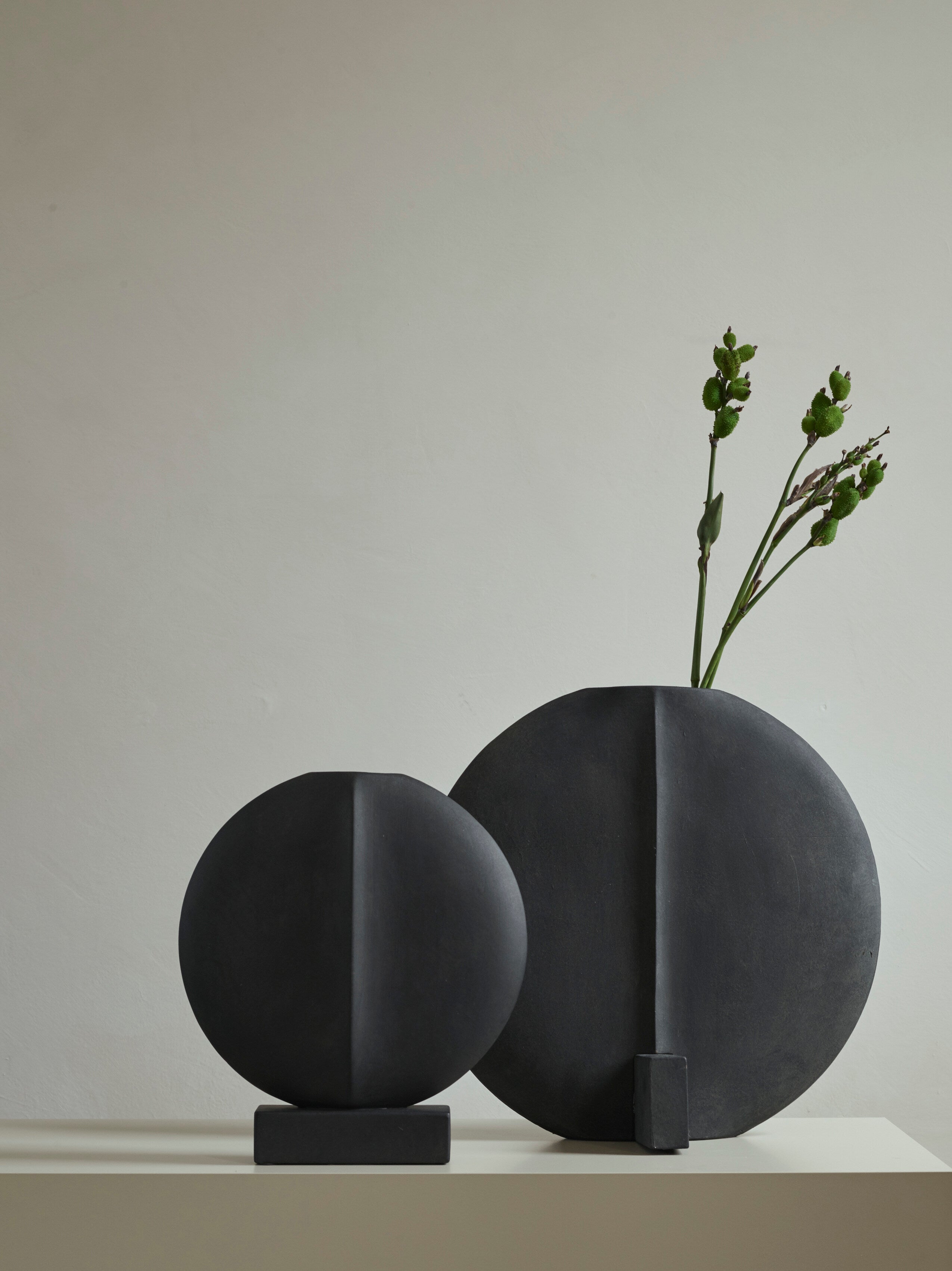 101-copenhagen-guggenheim-vase-big-coffee-keramik-braun image 4