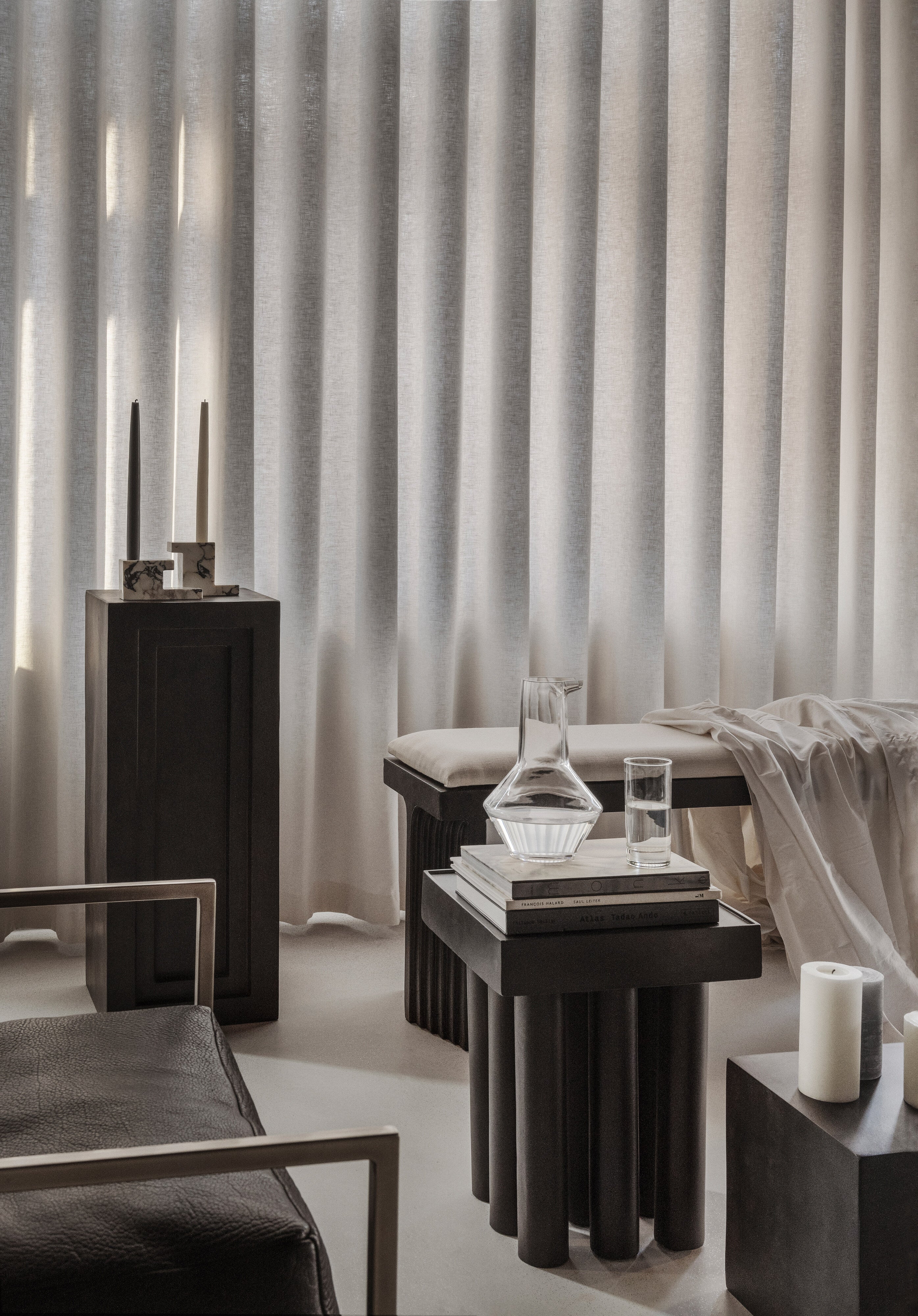 101-copenhagen-brick-kerzenhalter-low-calacatta-marmor image 4