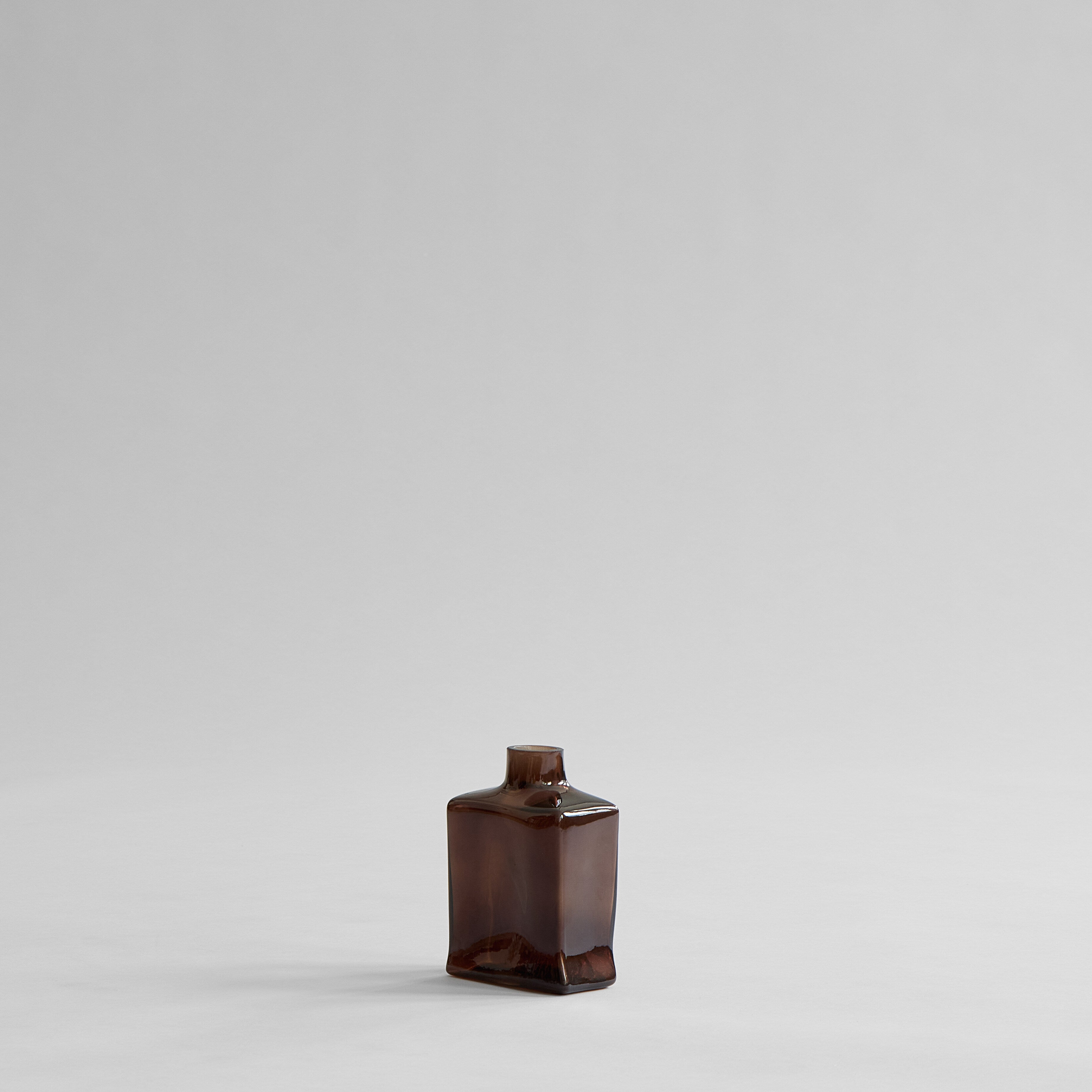 101-copenhagen-shin-vase-mini-smoked-forest-glas image 4