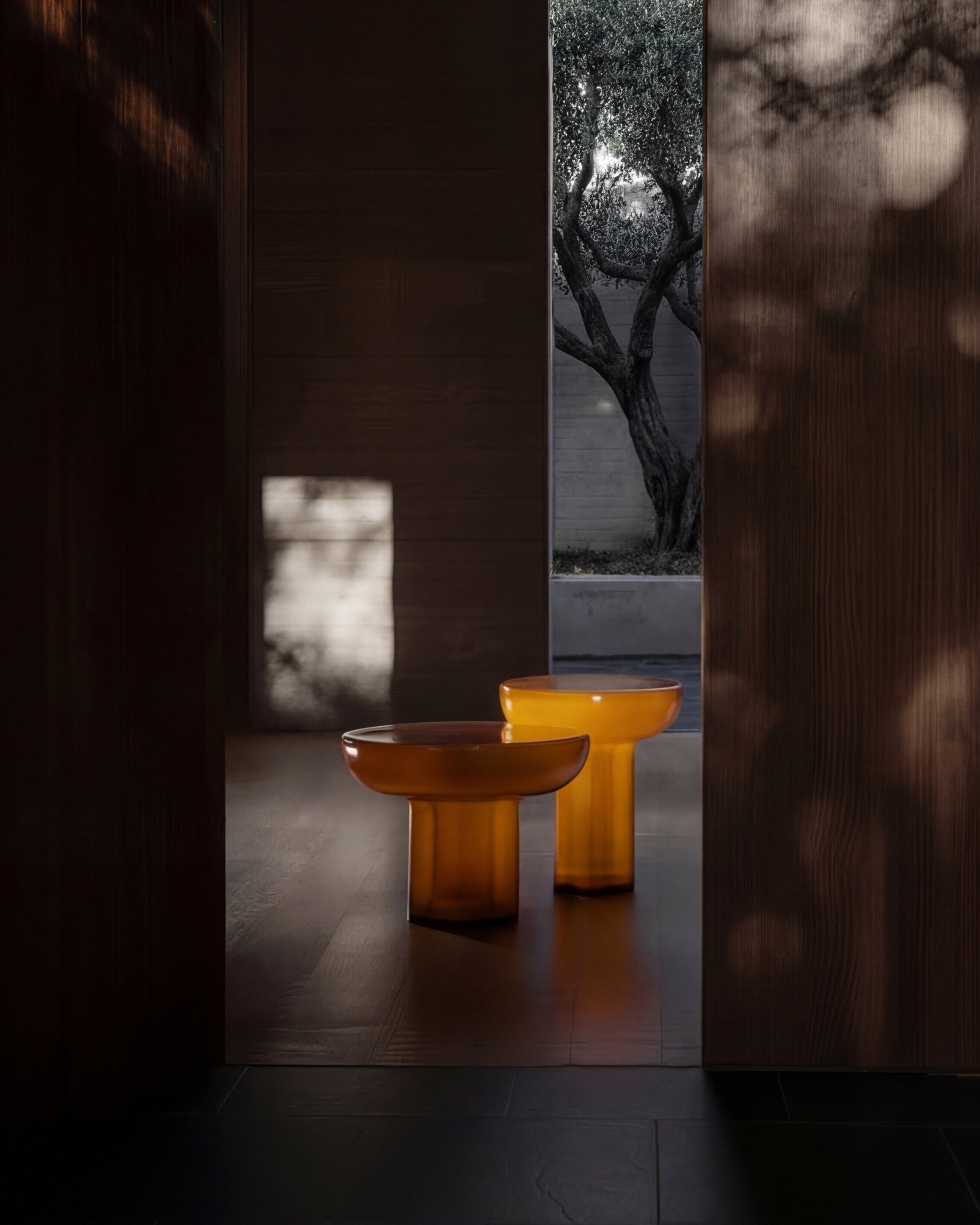 101-copenhagen-crown-low-couchtisch-caramel-glas image 3