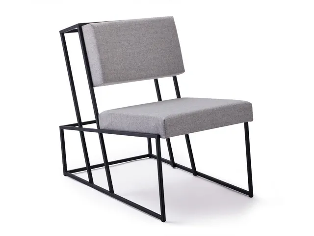 frederik-roij-framework-fauteuil-sessel-recycling-leder-2 image 1