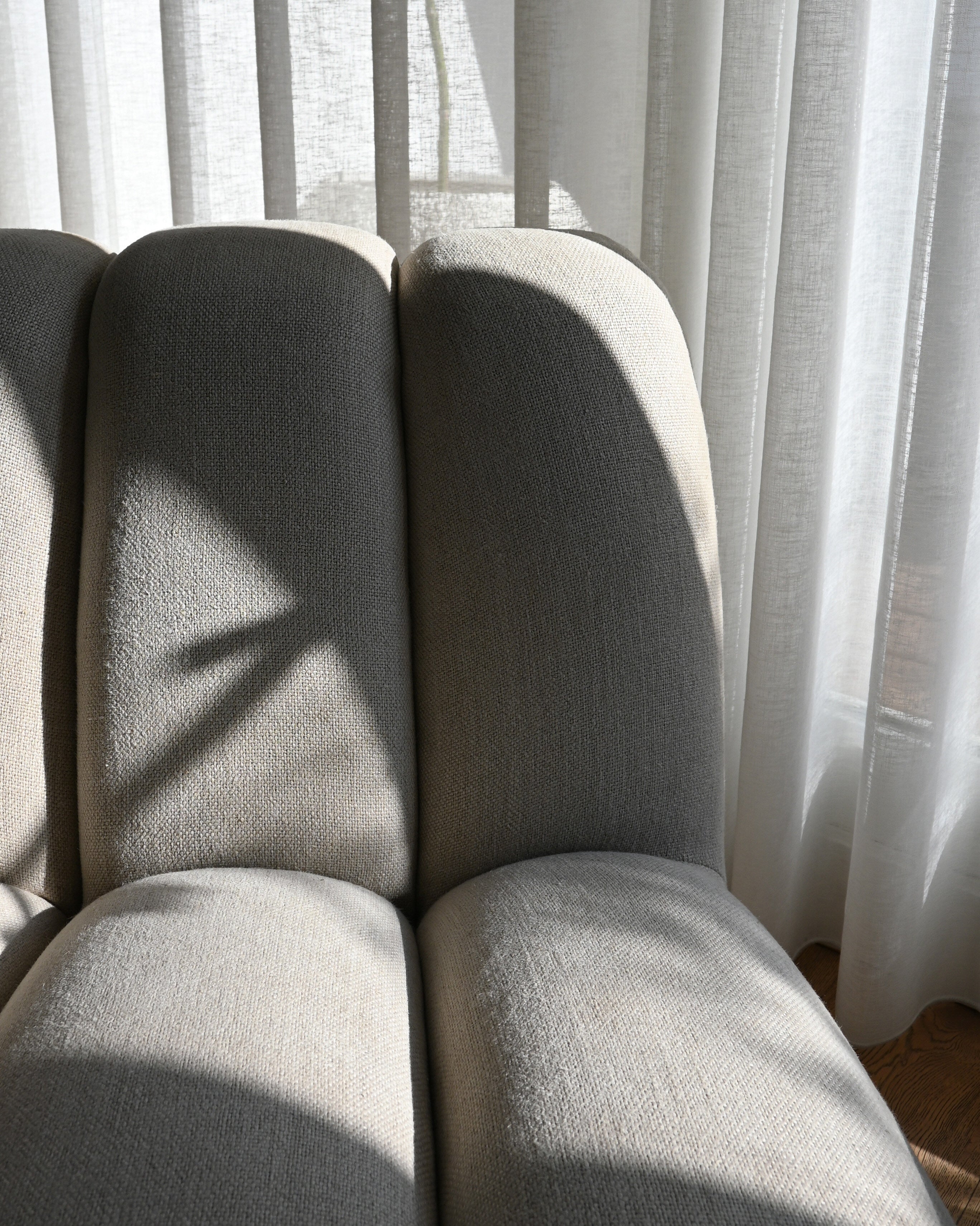 101-copenhagen-toe-loungesessel-leinen-sand-70er-design image 3