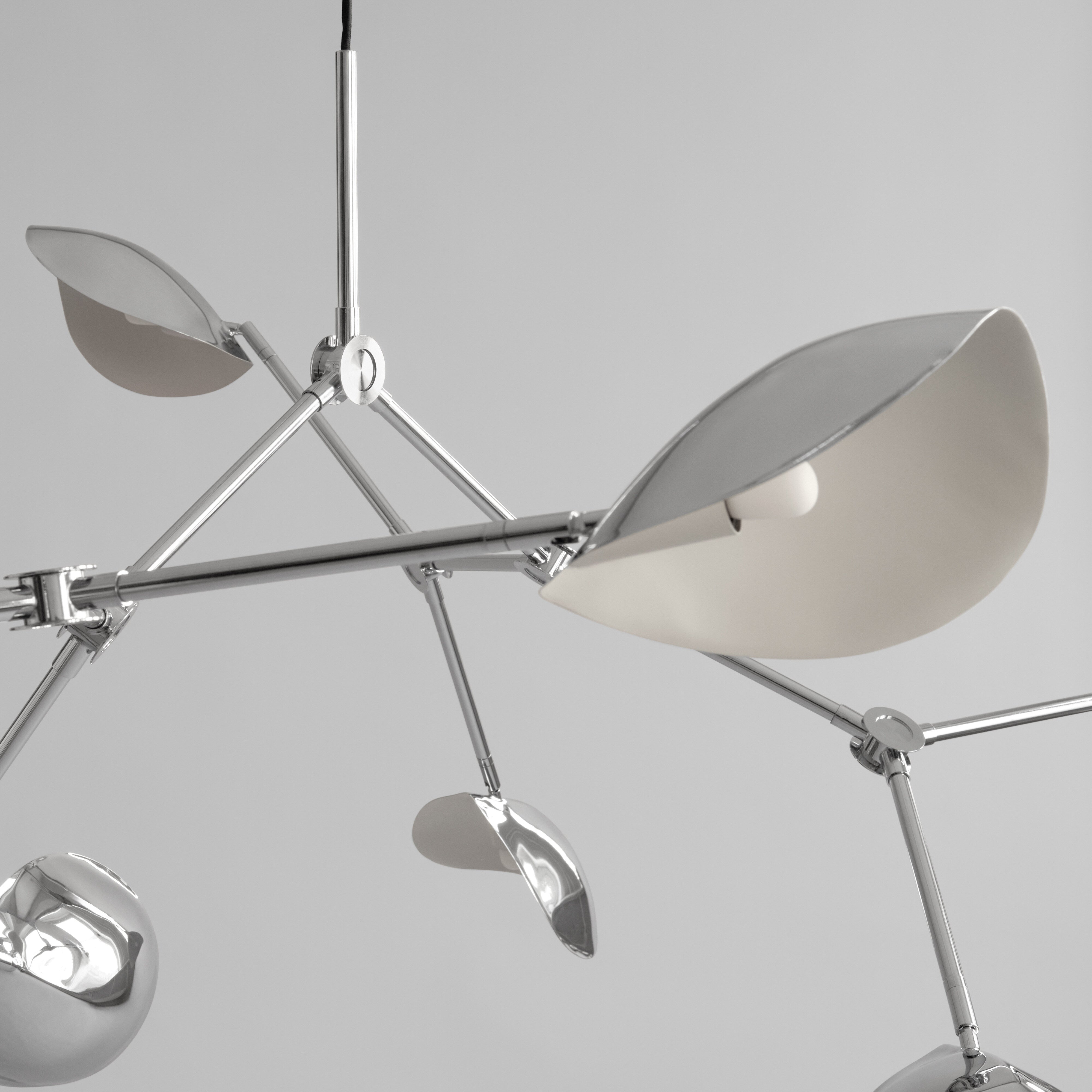 101-copenhagen-stingray-kronleuchter-grande-chrom image 3
