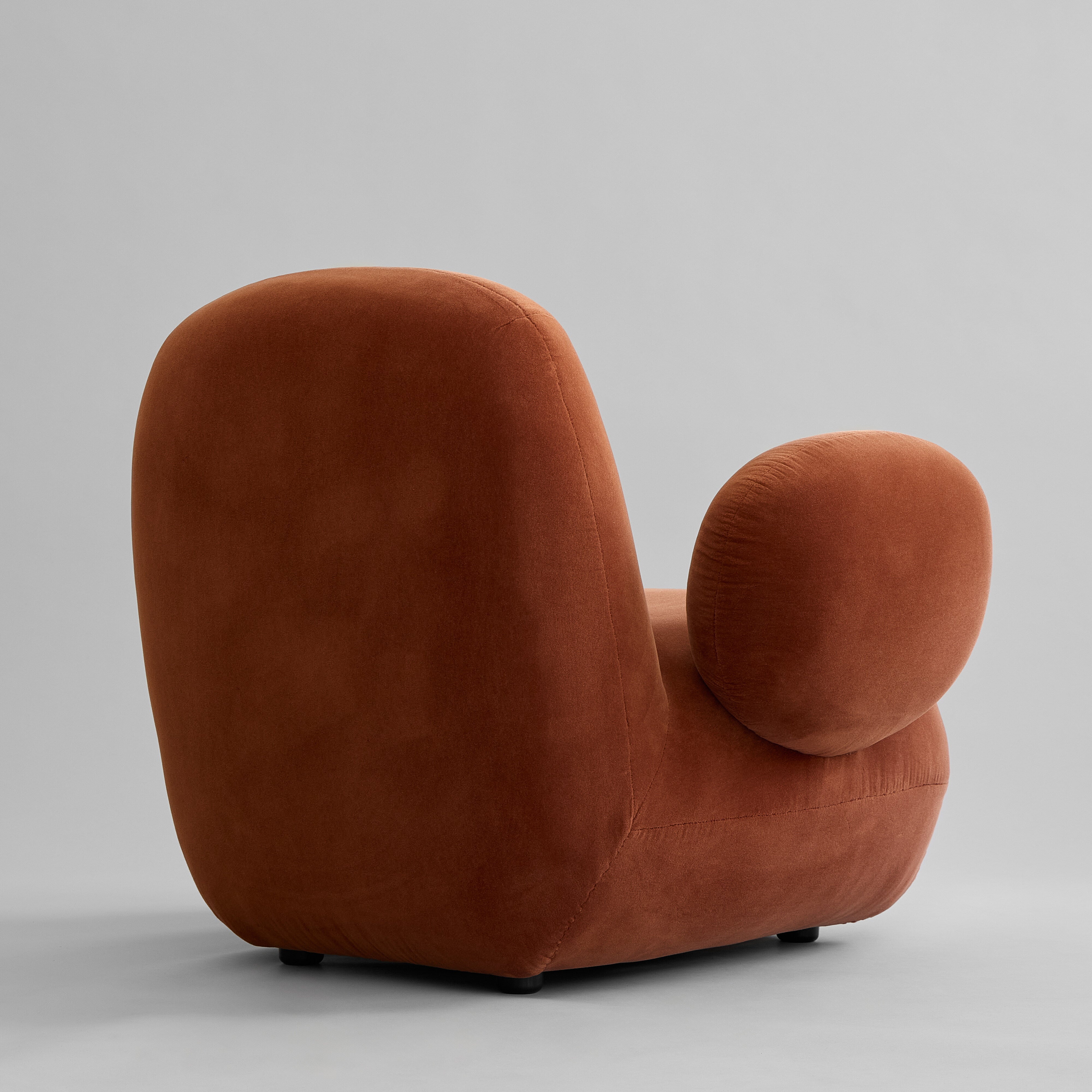 101-copenhagen-toe-armchair-flat-sessel-rust-samt image 5