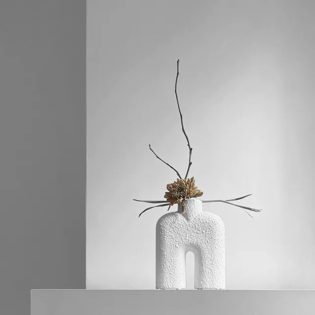 101-copenhagen-cobra-tall-mini-vase-bubble-white-keramik image 1