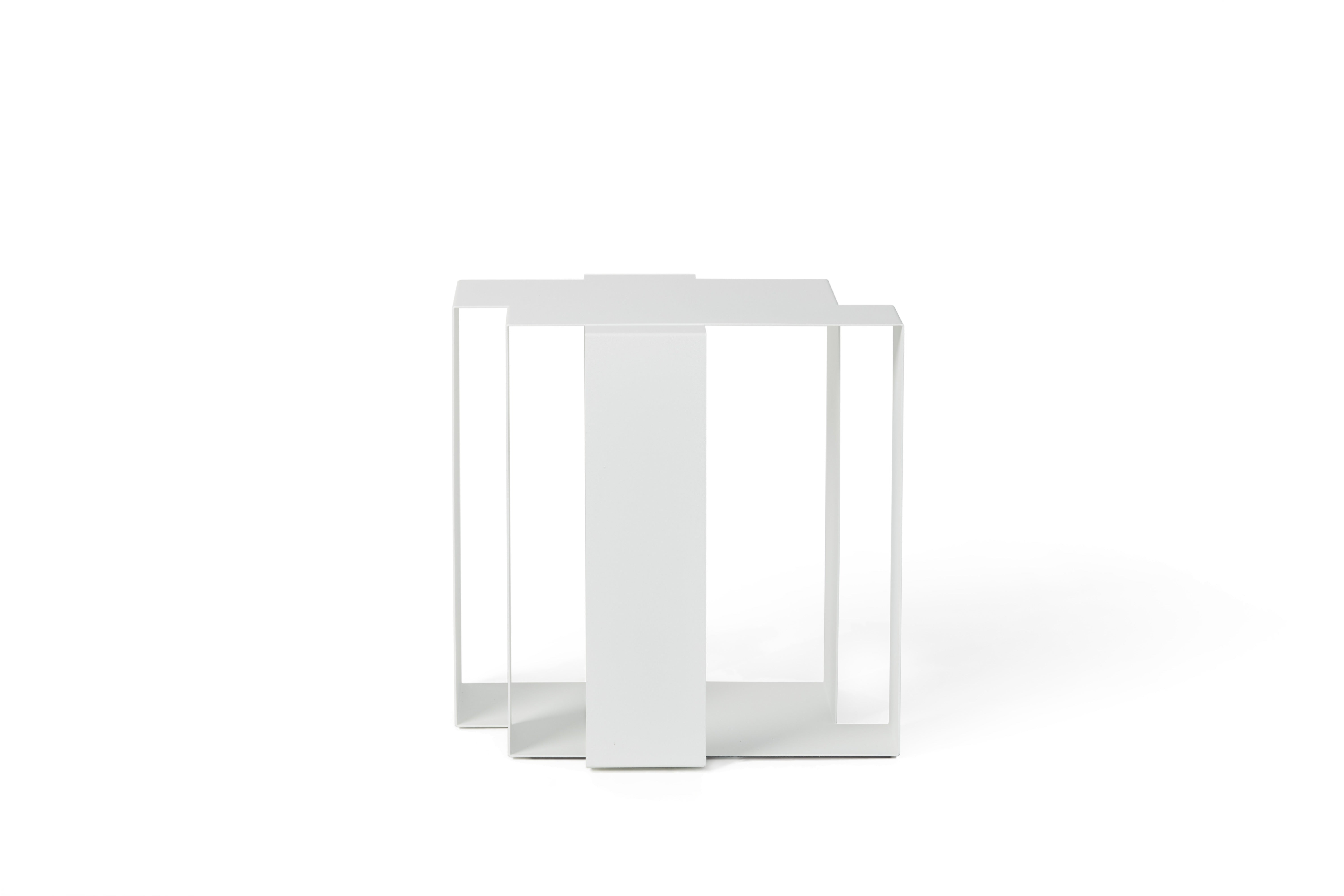 frederik-roij-shifted-square-beistelltisch-skulptur image 4