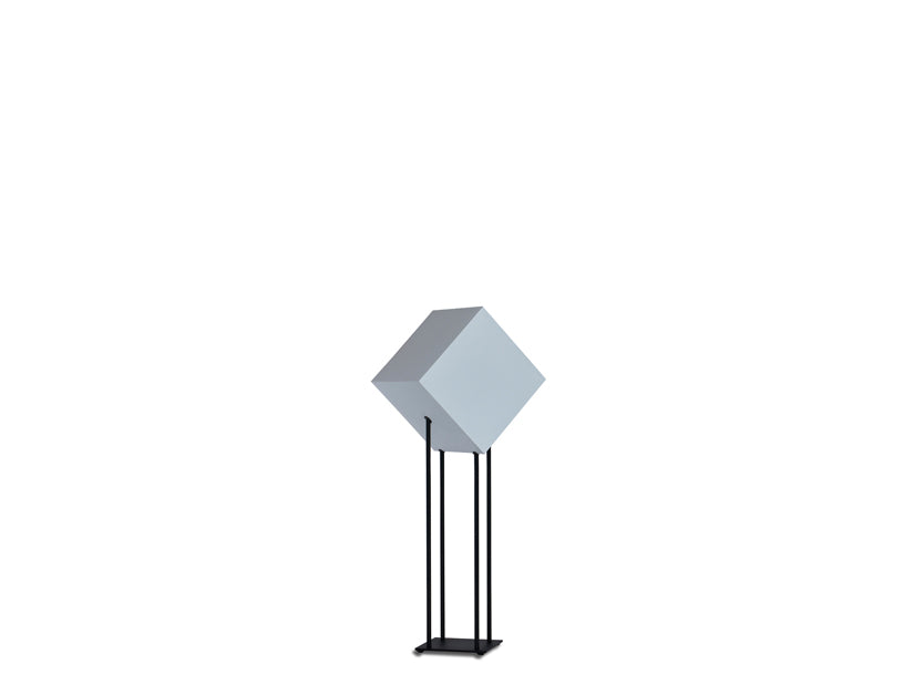 frederik-roij-starlight-lampe-quadratisch-holz-warmwei image 1