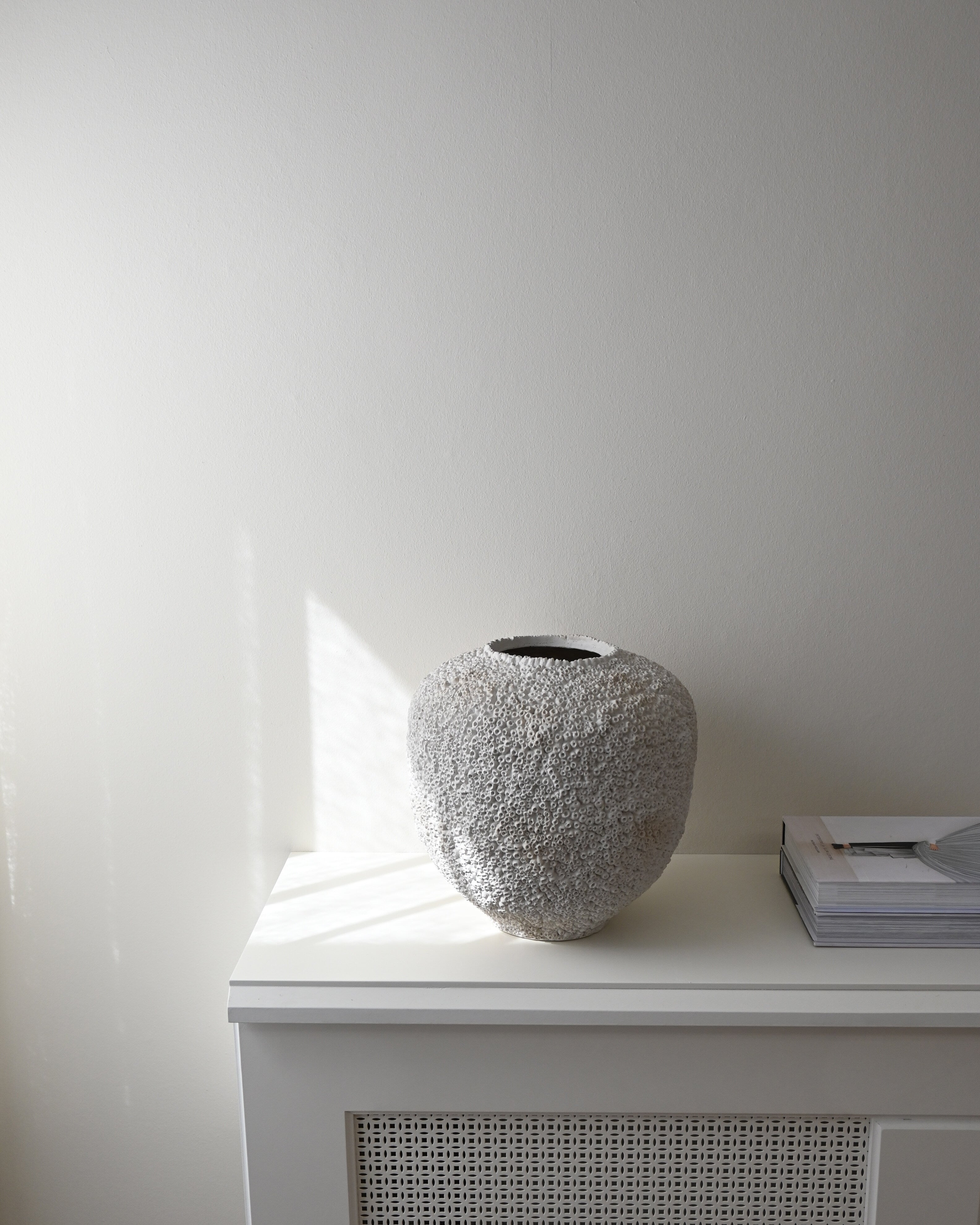 101-copenhagen-sunao-vase-medio-beehive-keramik image 3