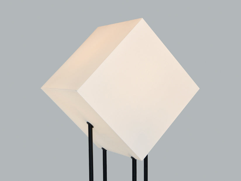 frederik-roij-starlight-lampe-quadratisch-warmwei image 5