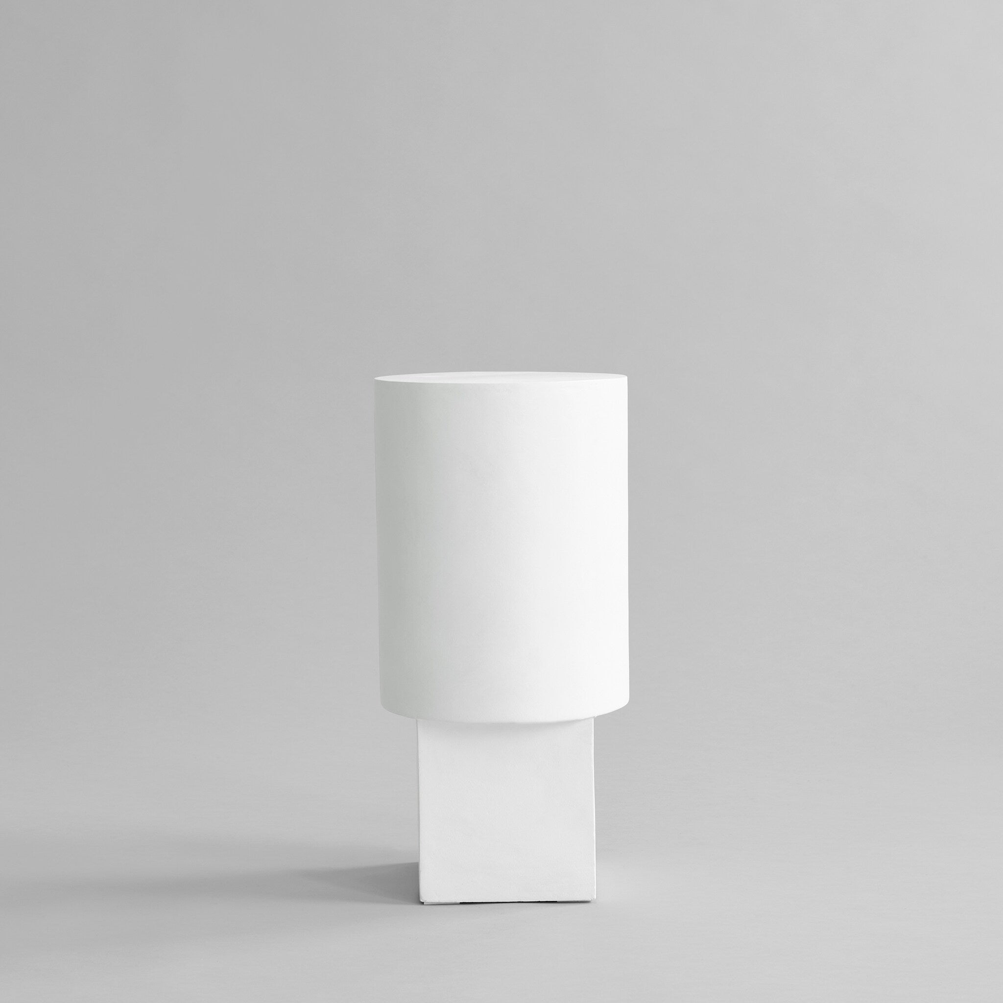 101-copenhagen-column-table-beistelltisch-bone-white image 1