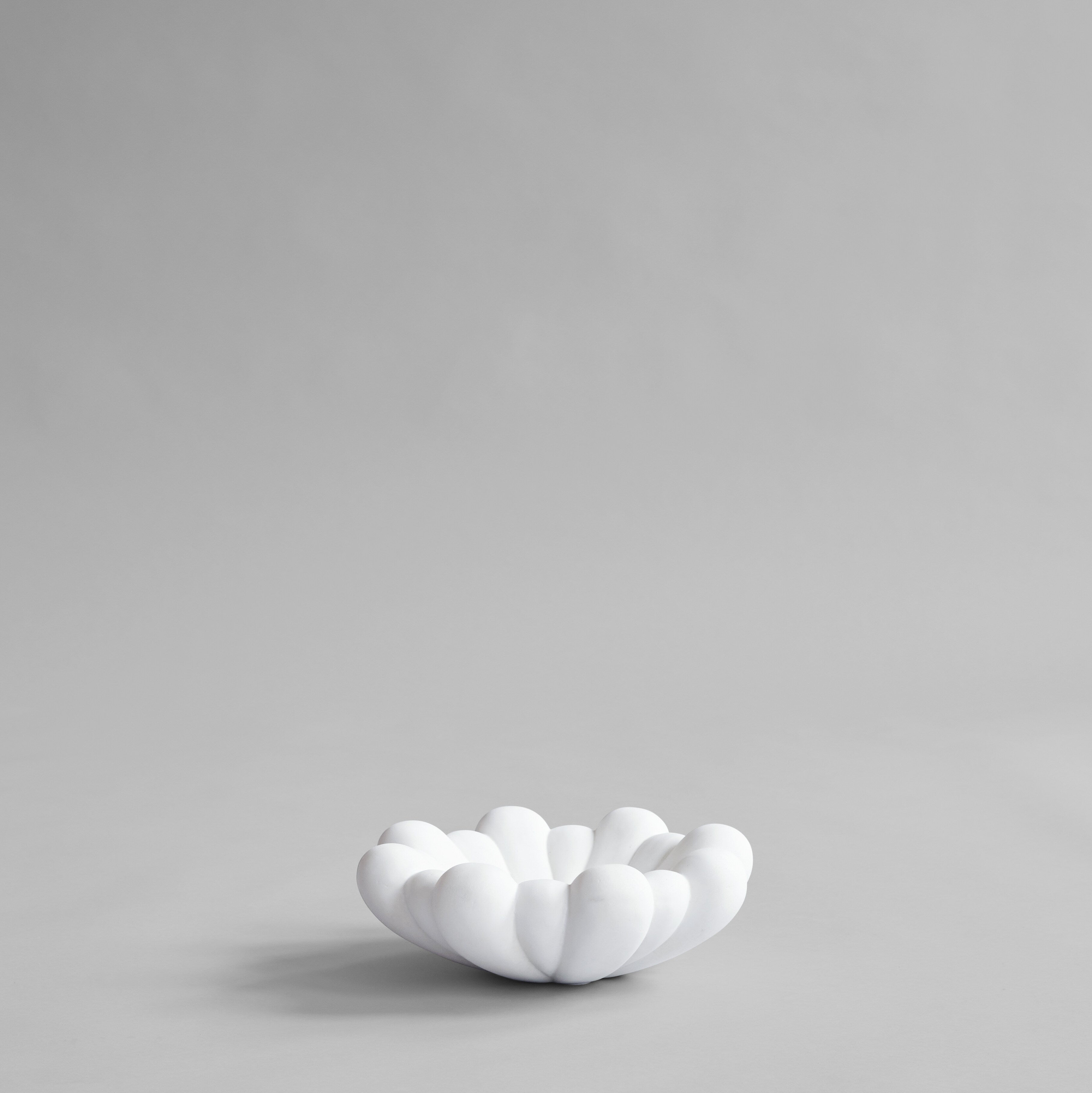 101-copenhagen-bloom-tray-medio-deko-tablett-bone-white image 1