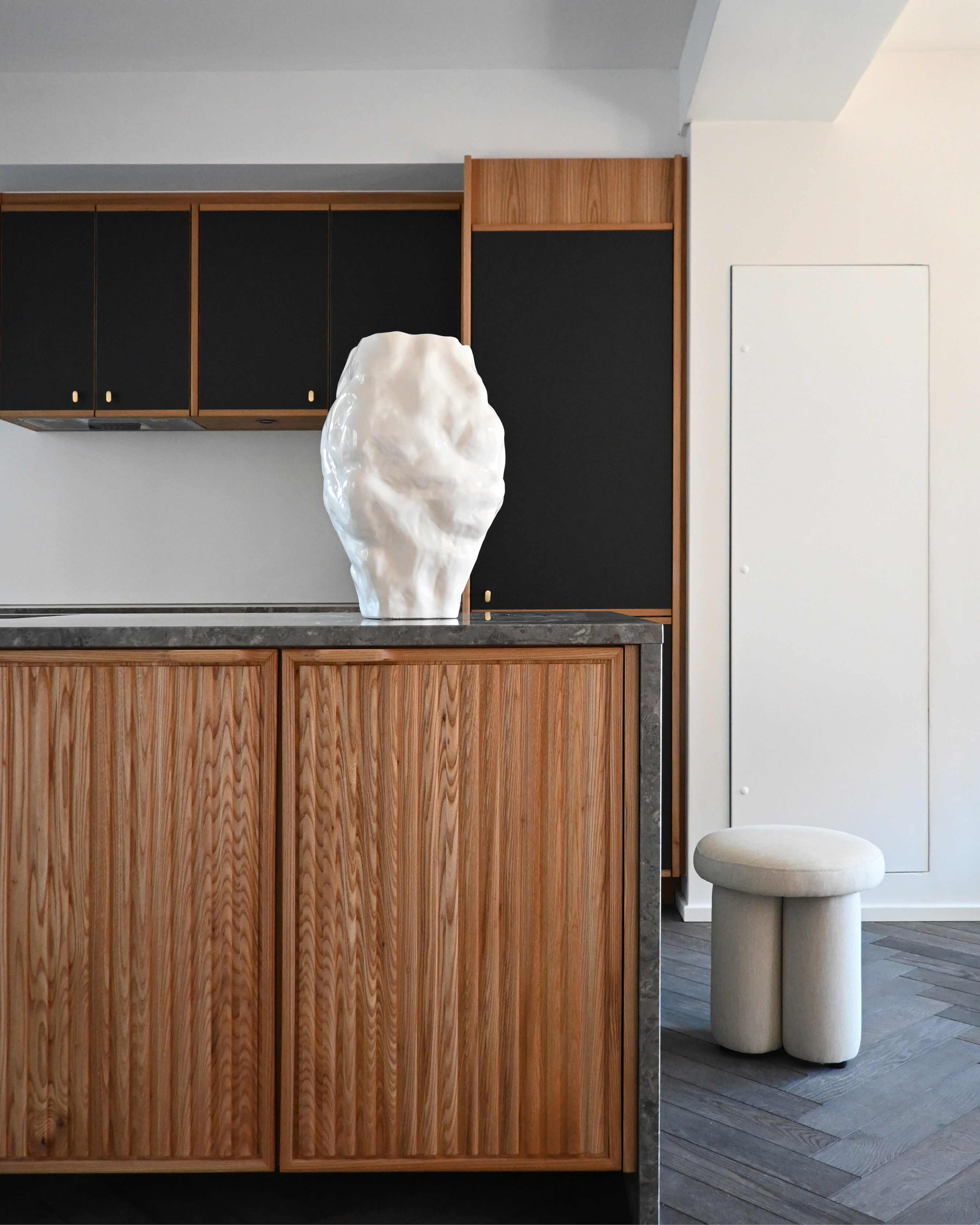 101-copenhagen-katachi-vase-big-keramik-birch-glanz image 3
