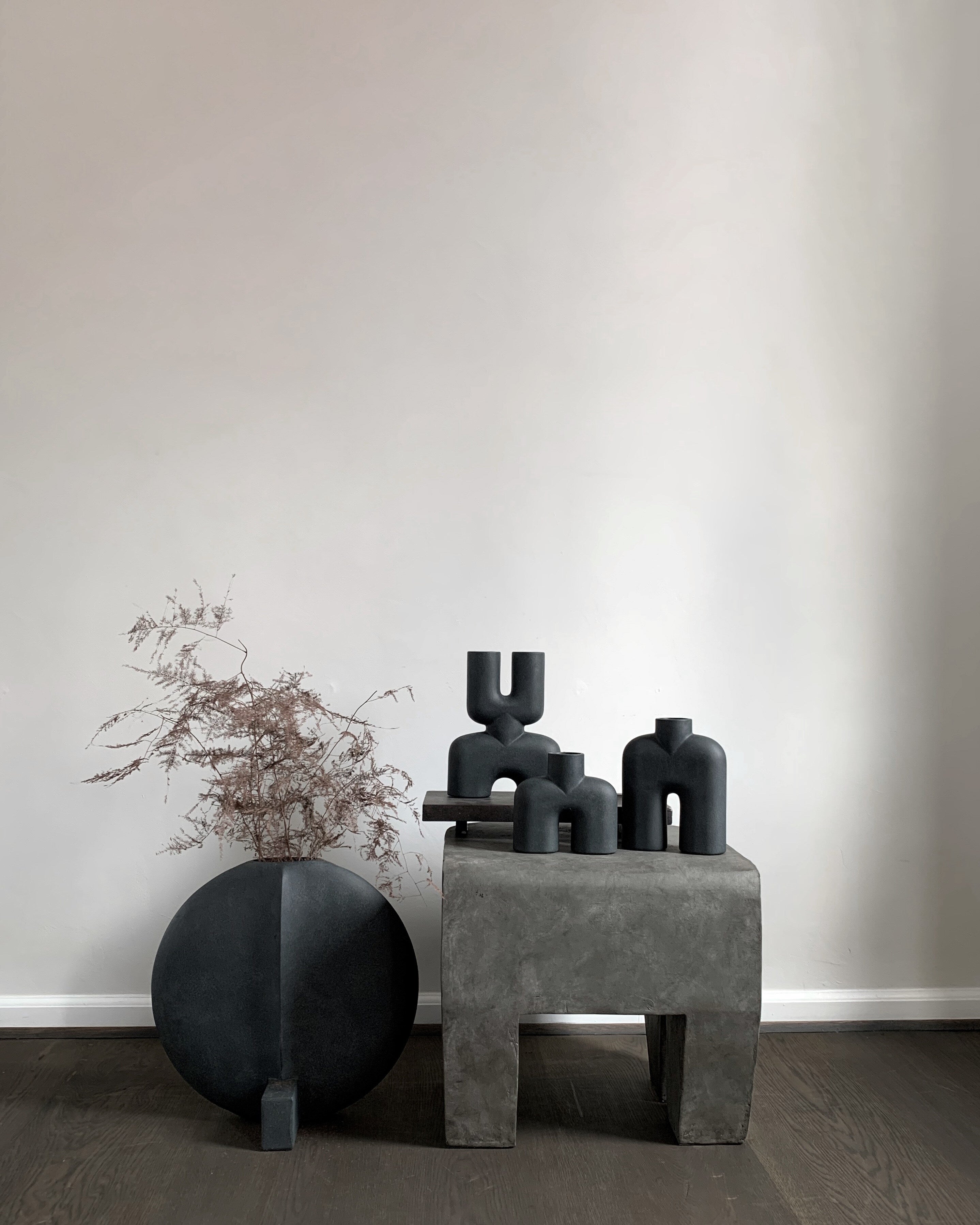 101-copenhagen-cobra-double-mini-blumenvase-schwarz-keramik image 7