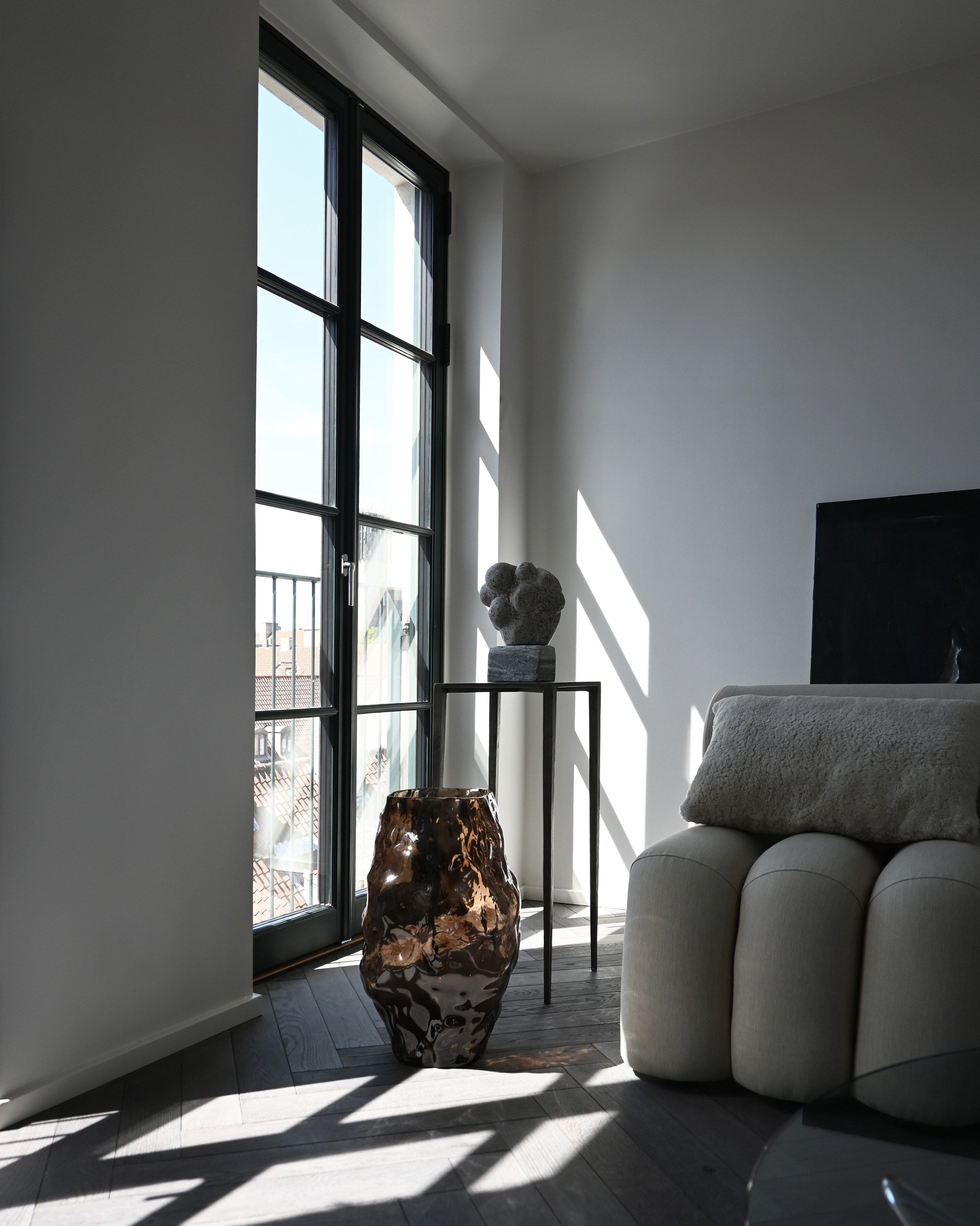 101-copenhagen-katachi-vase-big-glas-smoked-forest-mundgeblasen image 3