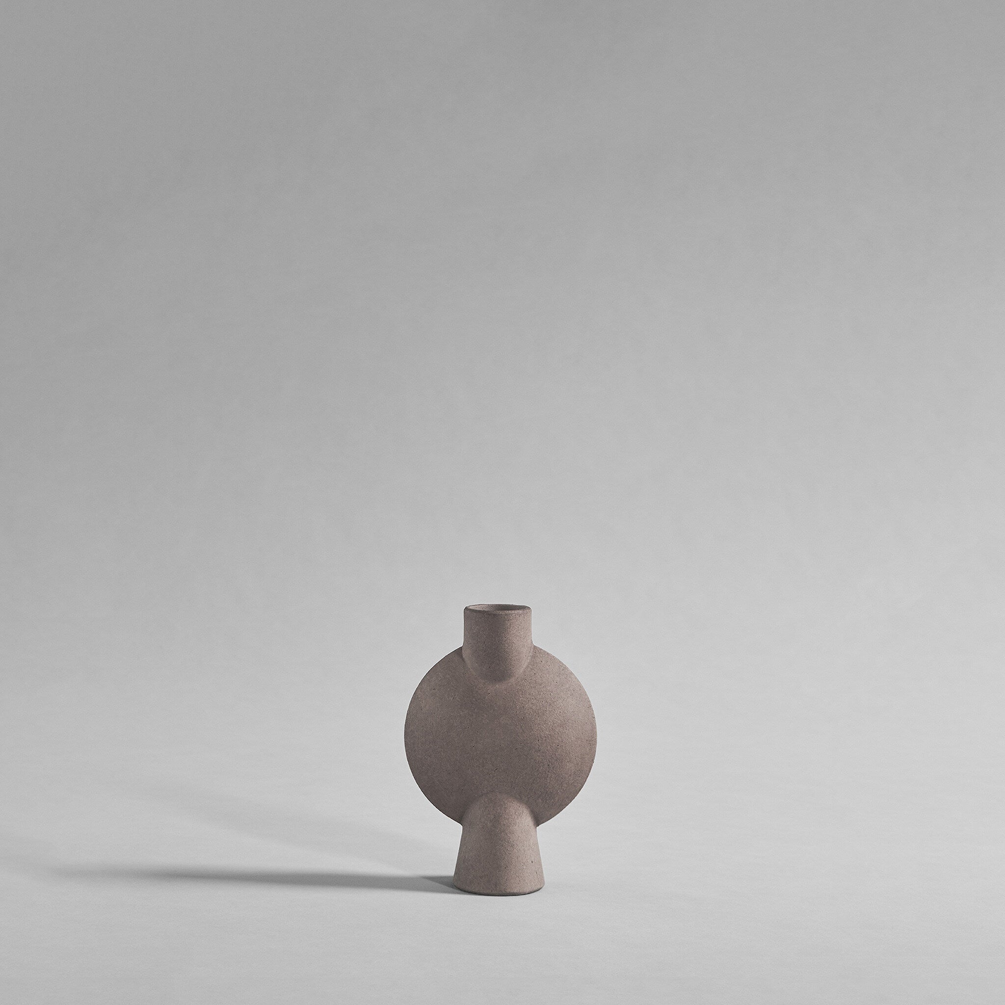 101-copenhagen-sphere-bubl-mini-vase-taupe-keramik image 1