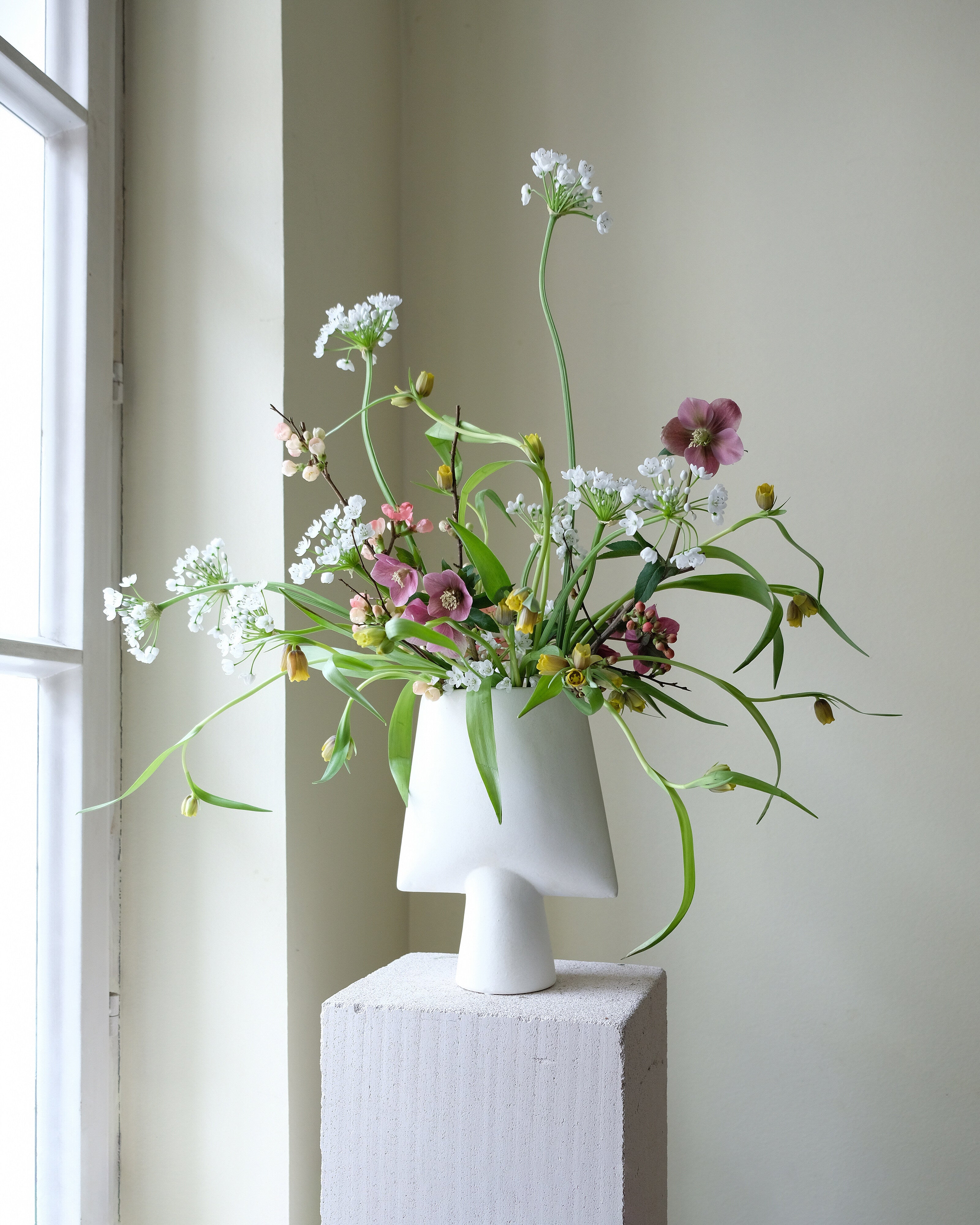 101-copenhagen-sphere-vase-square-mini-bone-white-keramik image 2