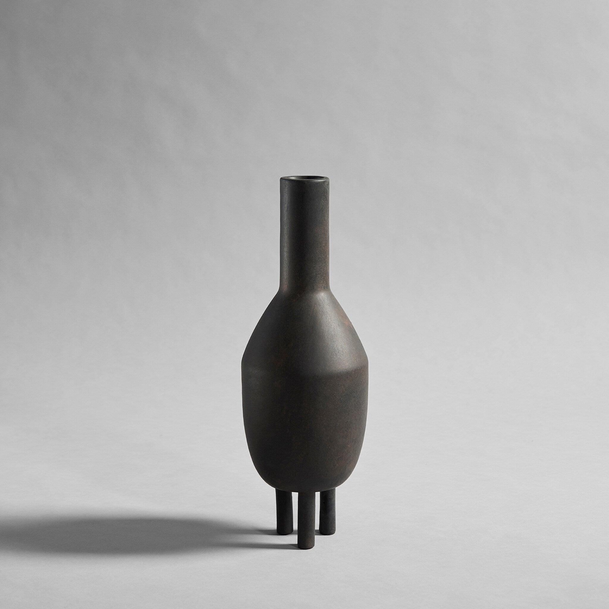 101-copenhagen-duck-vase-slim-keramikvase-coffee image 1