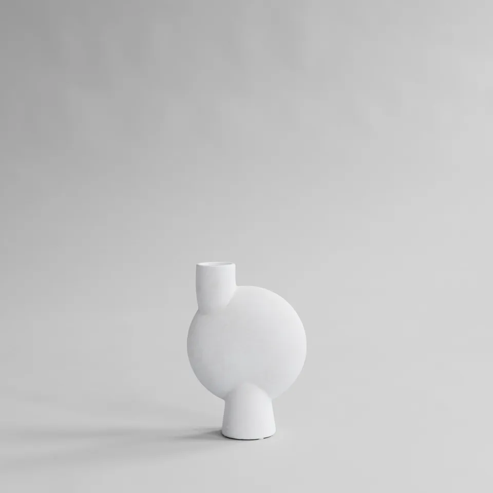 101-copenhagen-sphere-bubl-medio-vase-bone-white-keramik image 1