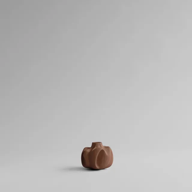 101-copenhagen-wabi-vase-mini-almond-blumenvase-braun image 1
