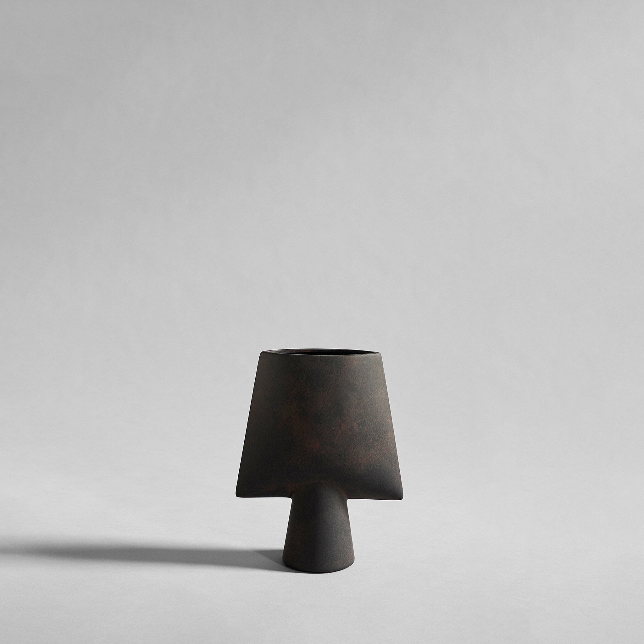101-copenhagen-sphere-vase-square-mini-coffee-keramik image 1