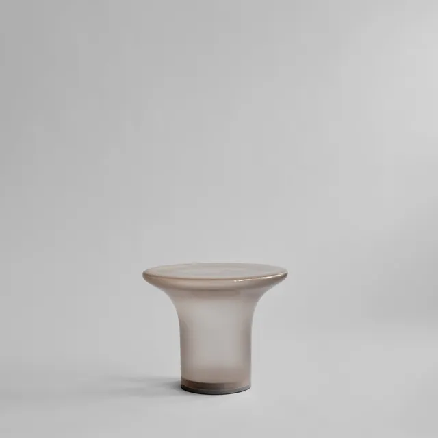 101-copenhagen-trumpet-table-low-glastisch-smoked-desert image 1