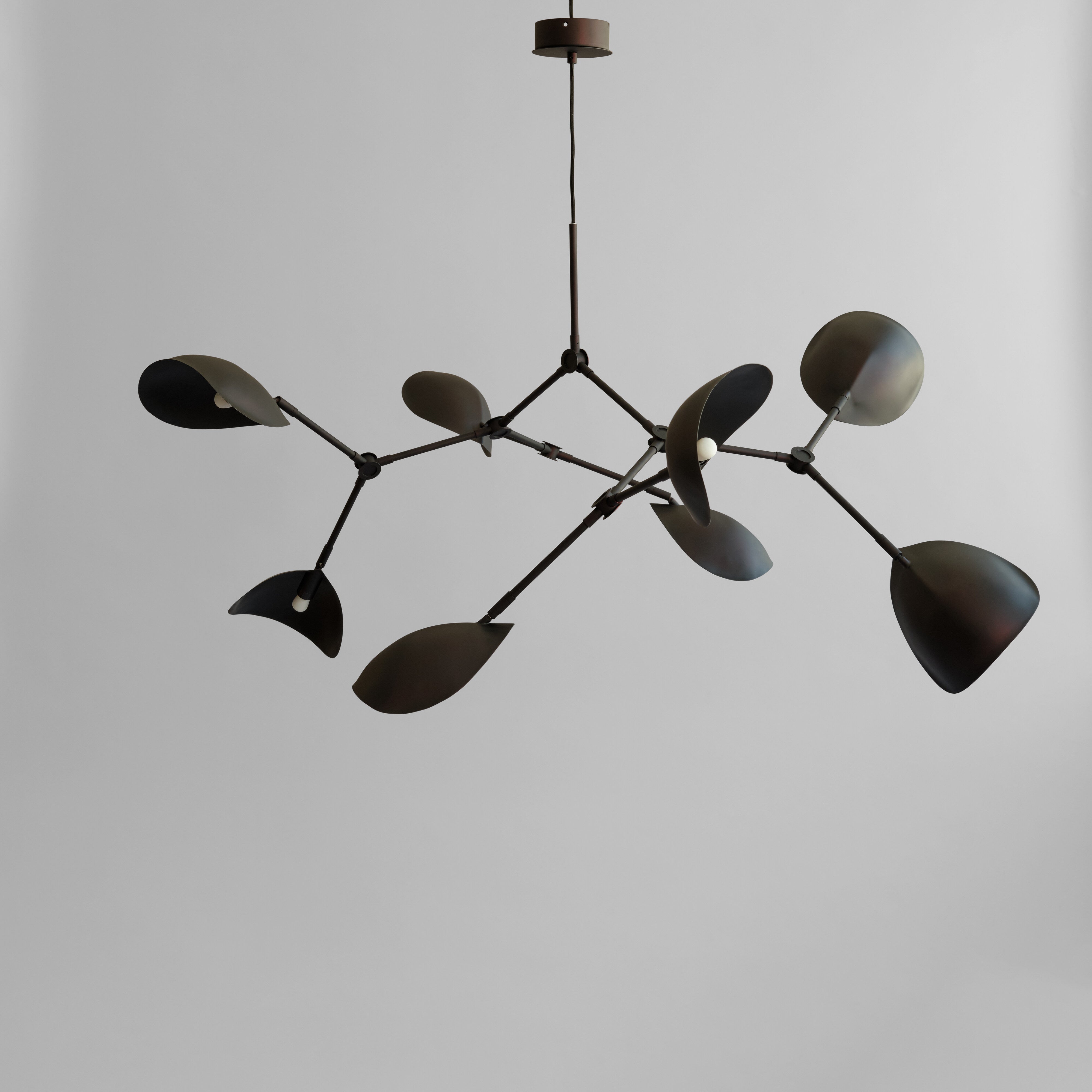 101-copenhagen-stingray-kronleuchter-burned-black-5m-verstellbar image 1