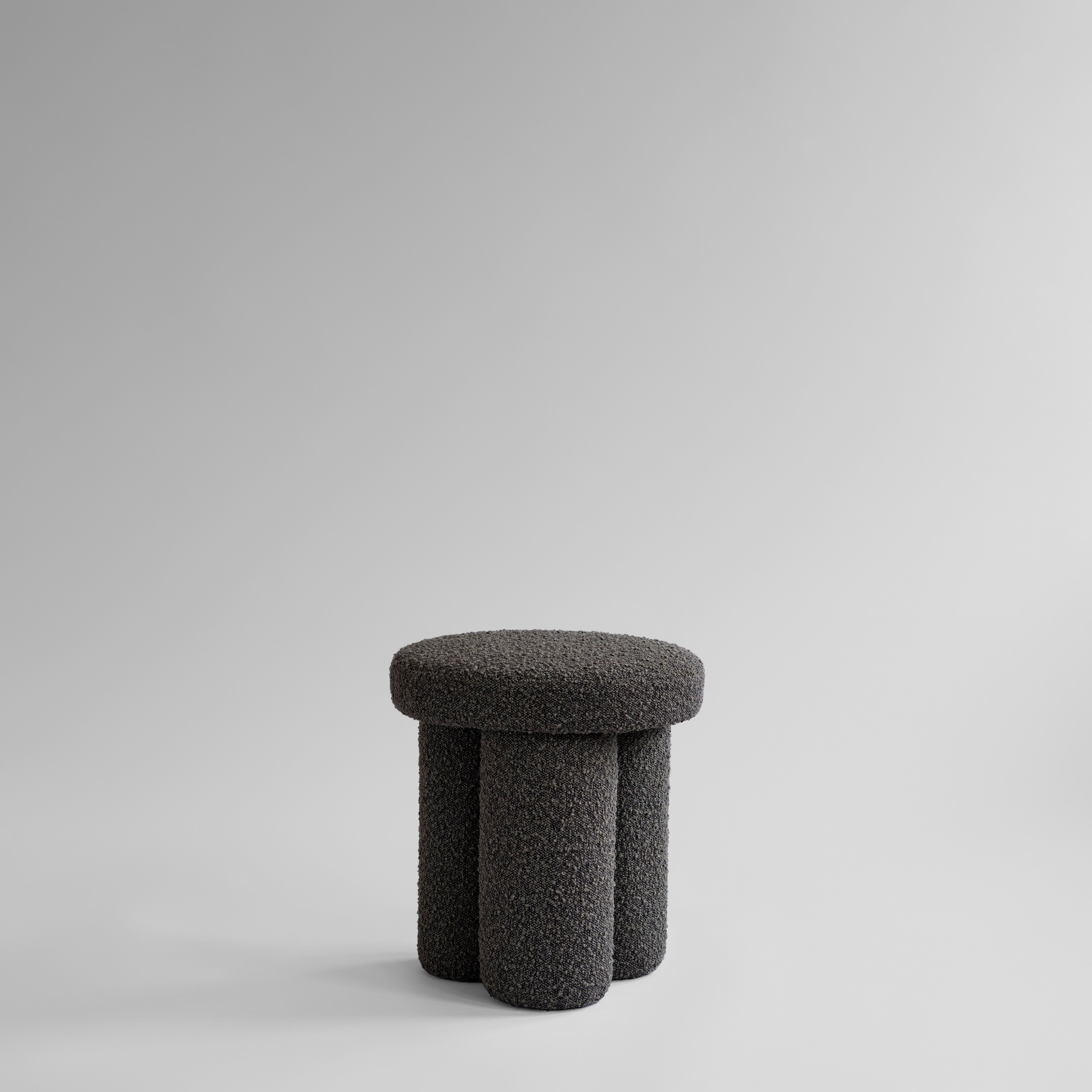 101-copenhagen-big-foot-hocker-deep-taupe-boucl image 1