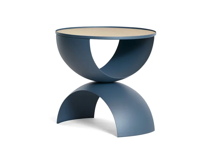frederik-roij-bow-bow-beistelltisch-stahl-eiche-inlay image 1