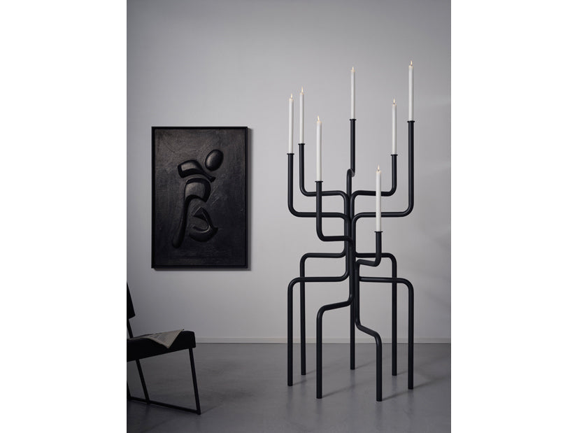 frederik-roij-giant-of-flame-standkerzenhalter-stahl image 2