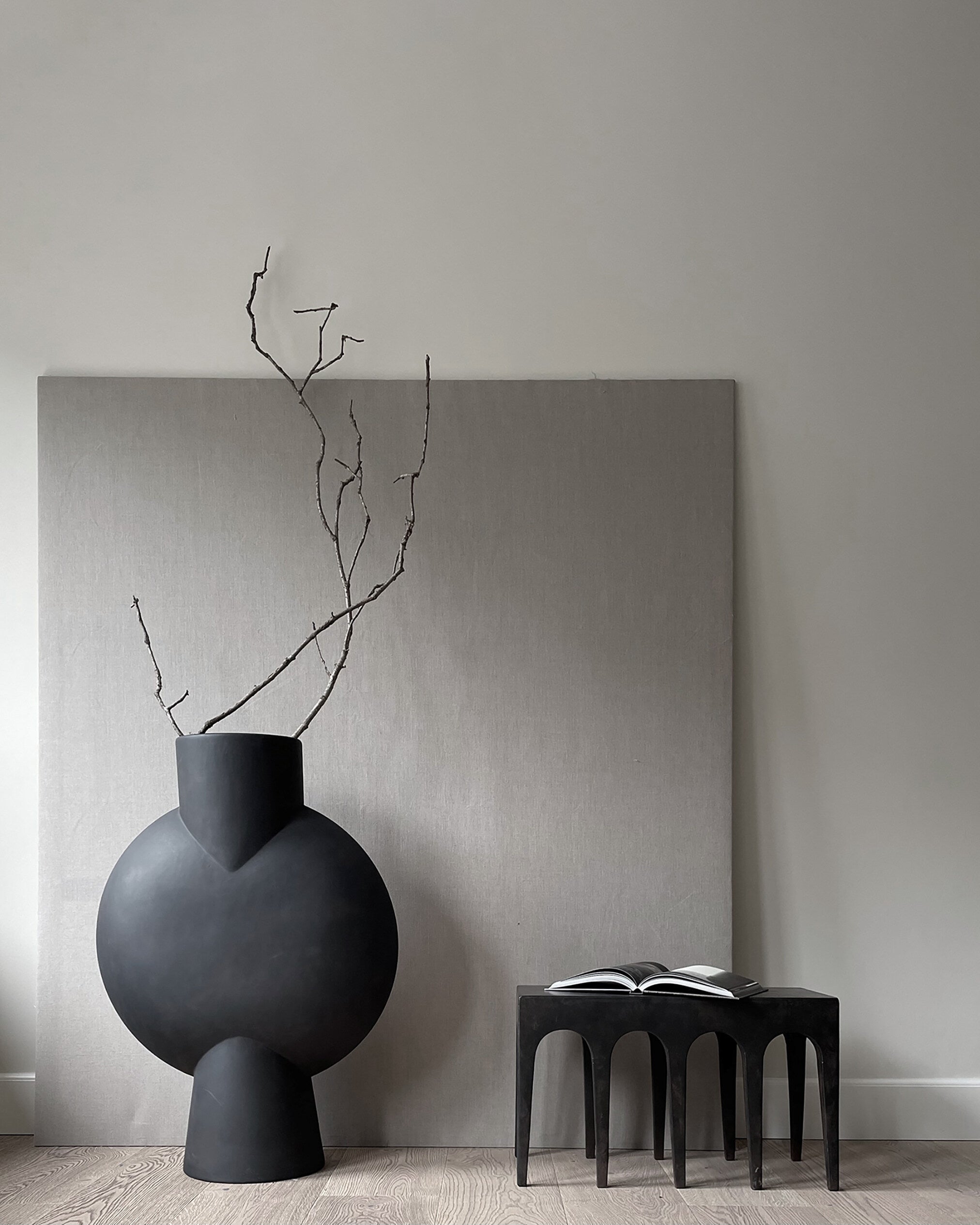 101-copenhagen-sphere-vase-bubl-giant-coffee-100-cm image 2