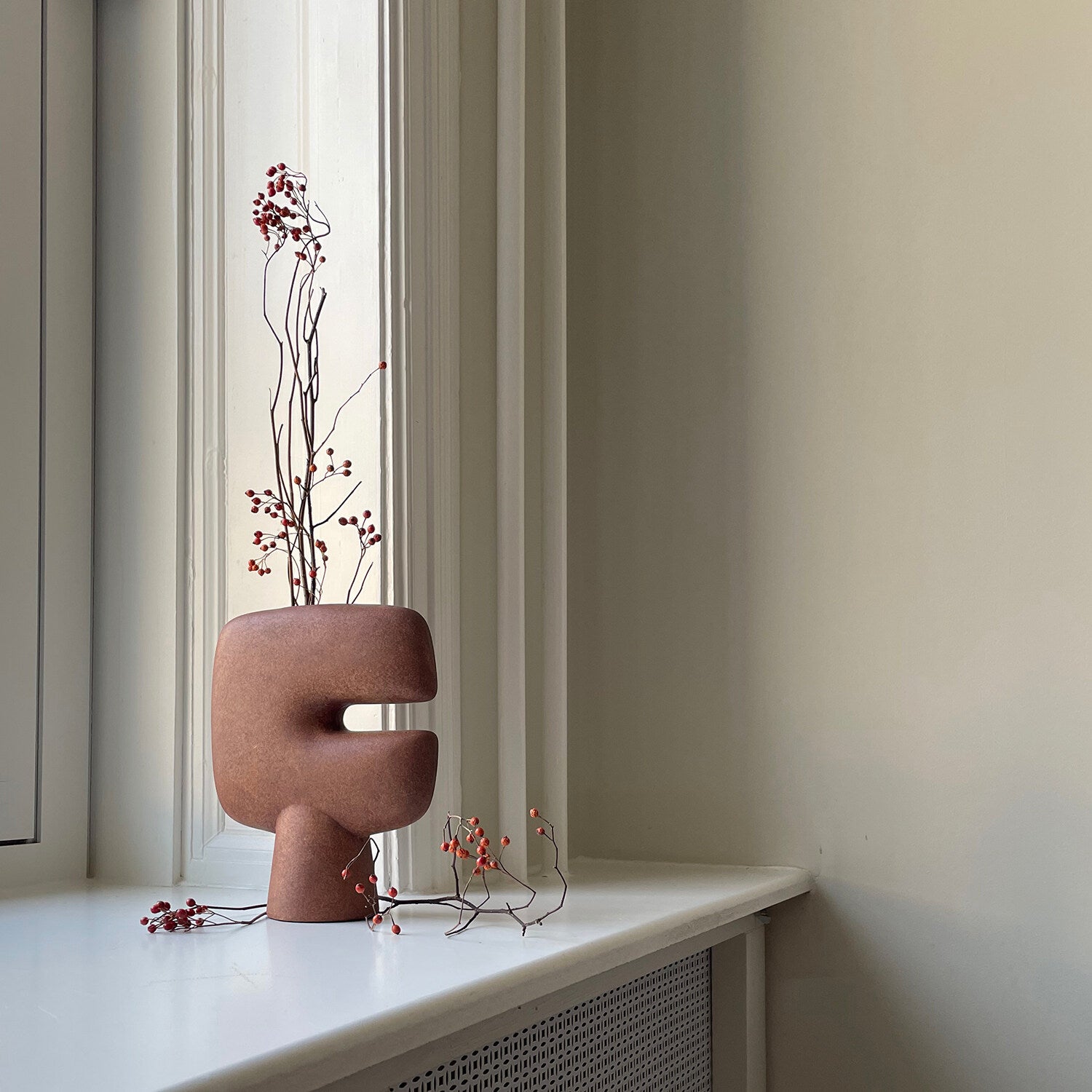 101-copenhagen-tribal-vase-mini-terrakotta image 3