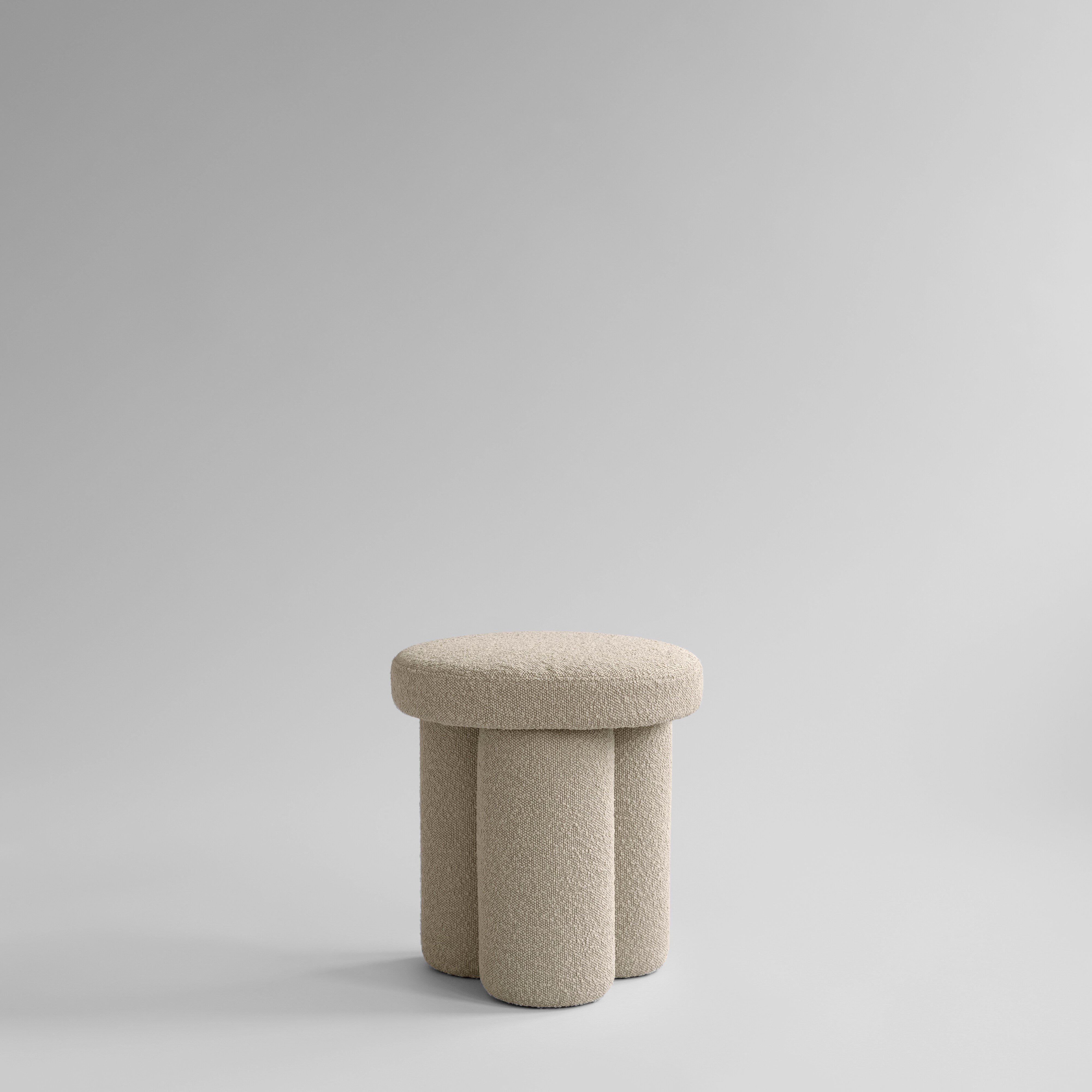 101-copenhagen-big-foot-hocker-smoked-sand-boucl image 1