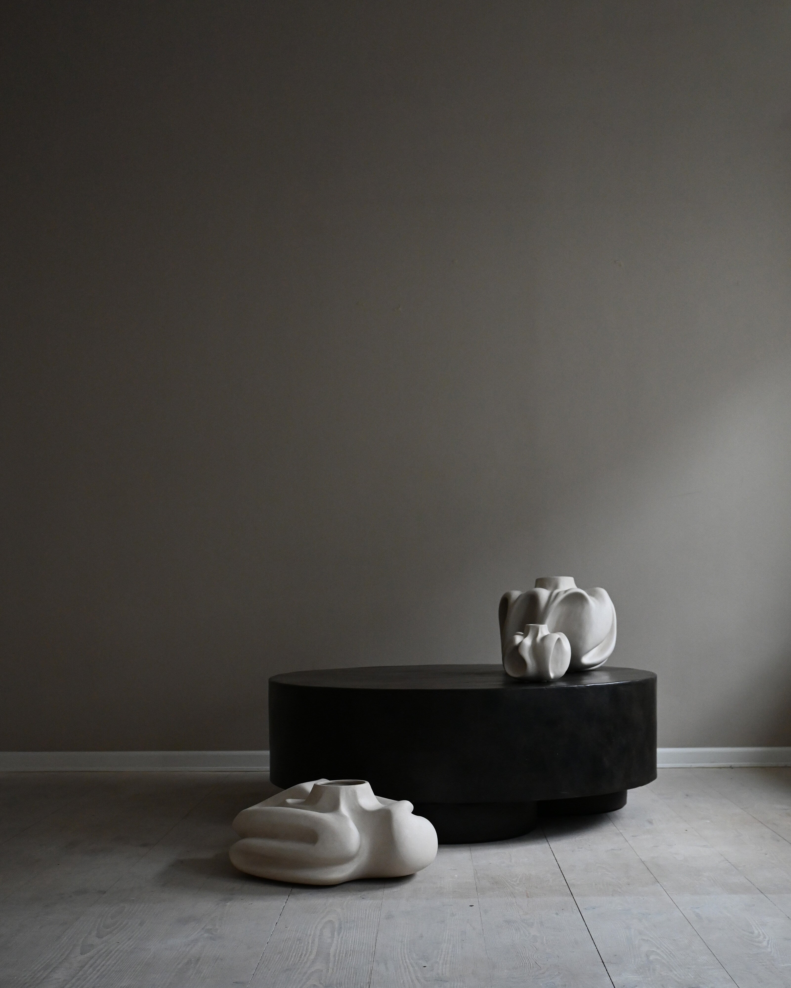 101-copenhagen-big-foot-couchtisch-big-coffee-beton image 7