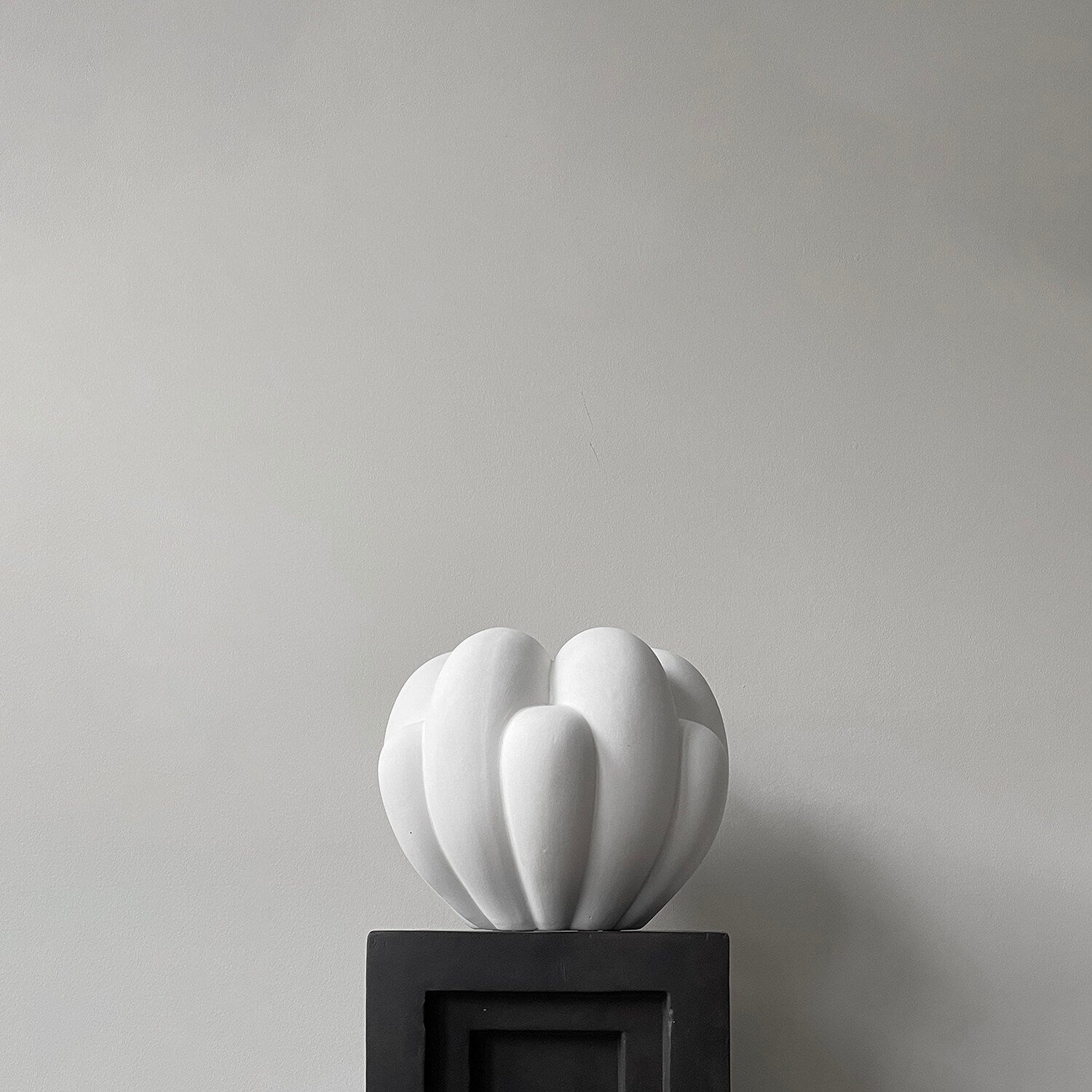 101-copenhagen-bloom-vase-mini-bone-white-keramik image 6