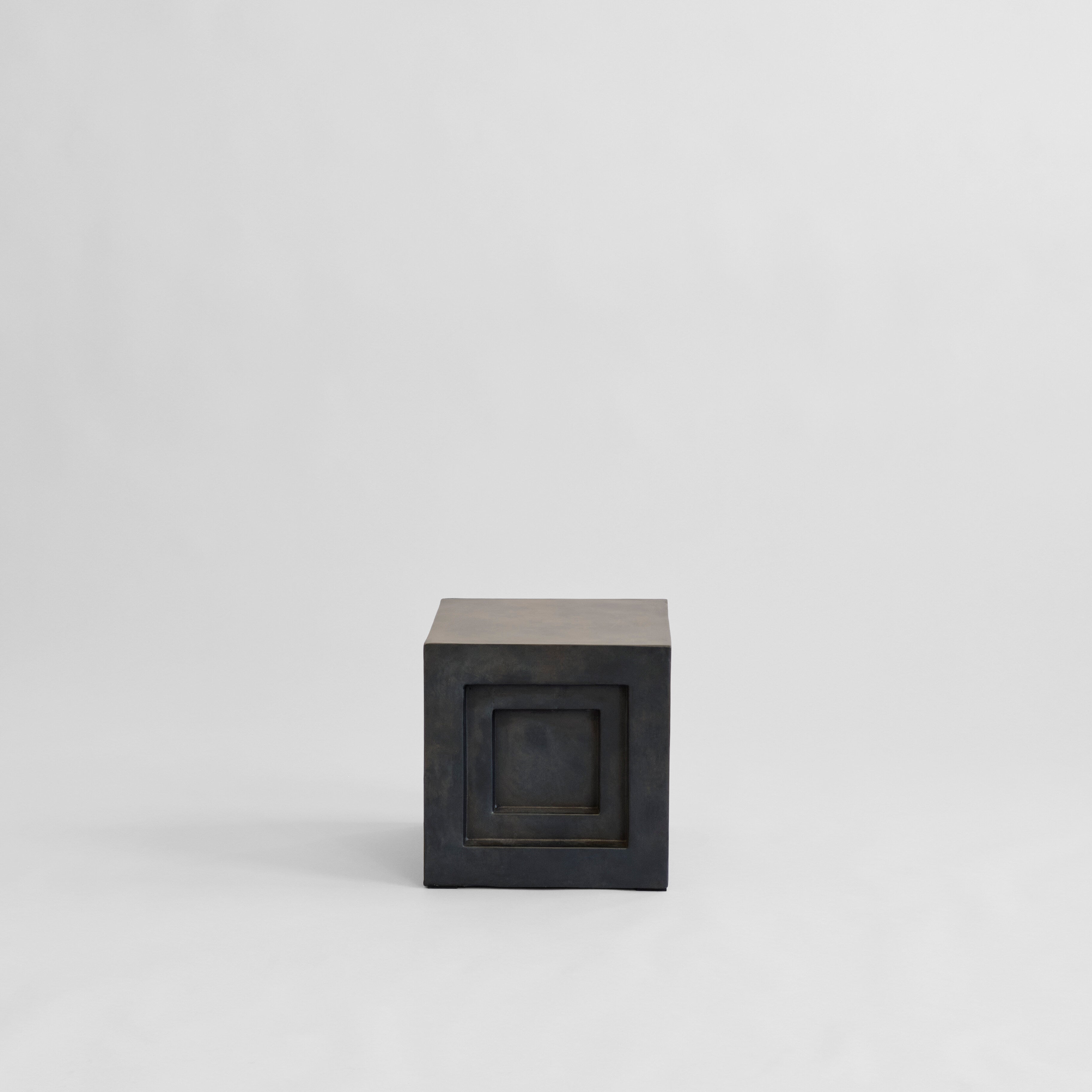 101-copenhagen-podium-beistelltisch-mini-coffee-faserbeton image 1