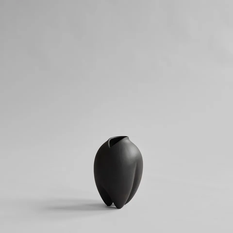 101-copenhagen-sumo-vase-slim-petit-blumenvase-coffee image 1