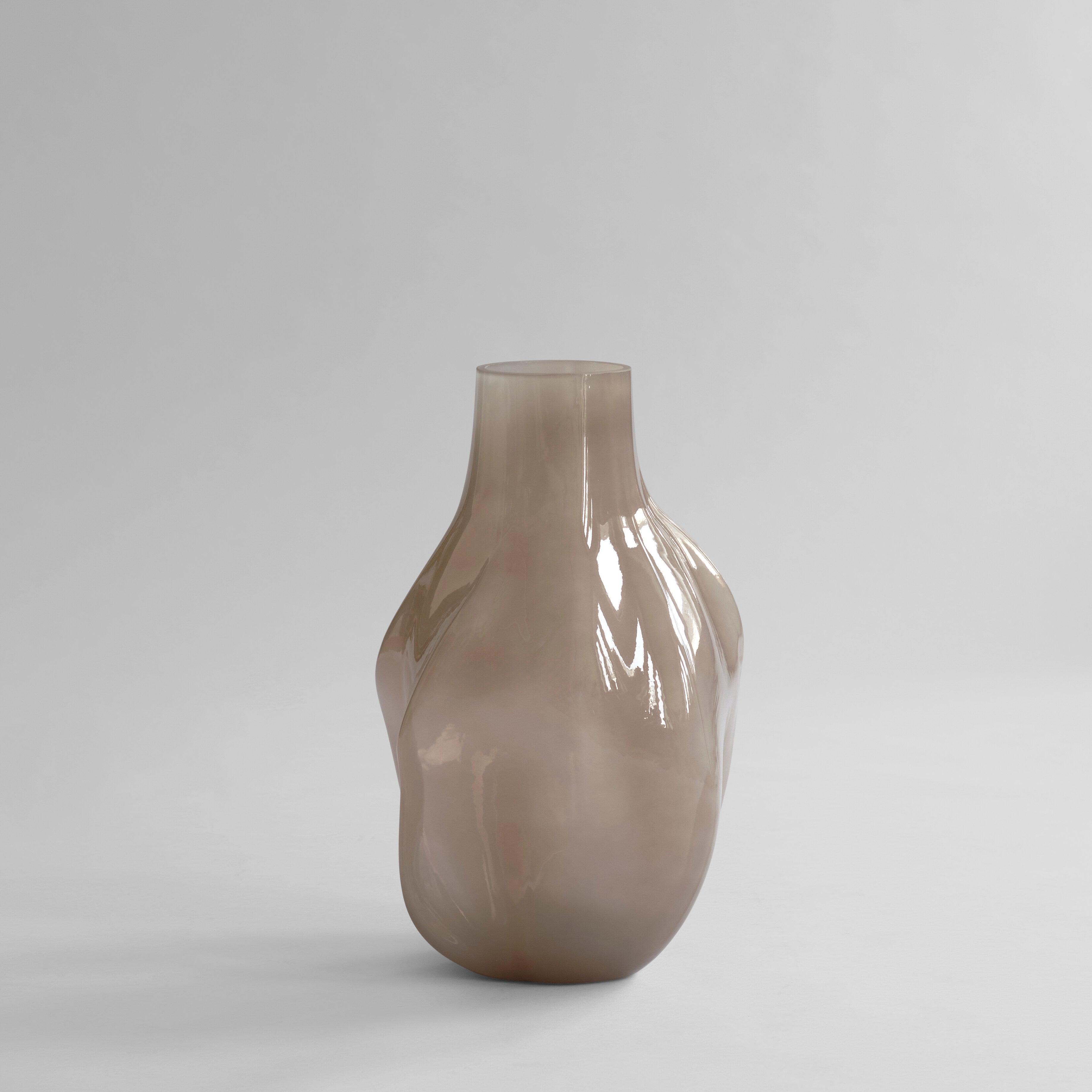 101-copenhagen-bakku-vase-big-glasvase-smoked-desert-mundgeblasen image 1