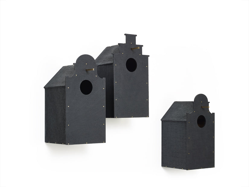 frederik-roij-canal-birdhouse-vogelhaus-schwarz-holz image 4