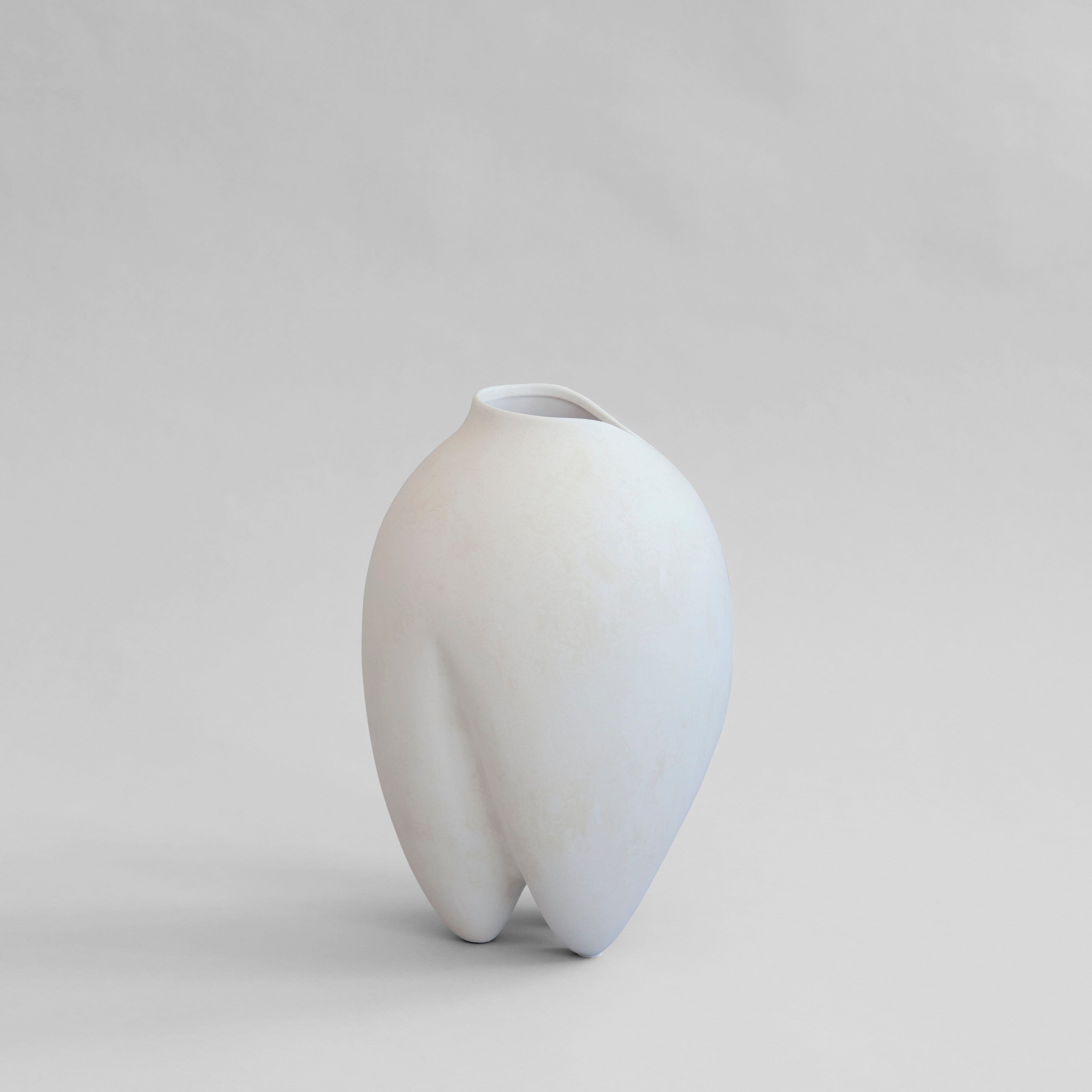 101-copenhagen-sumo-vase-slim-keramikvase-bone-white-wei image 8