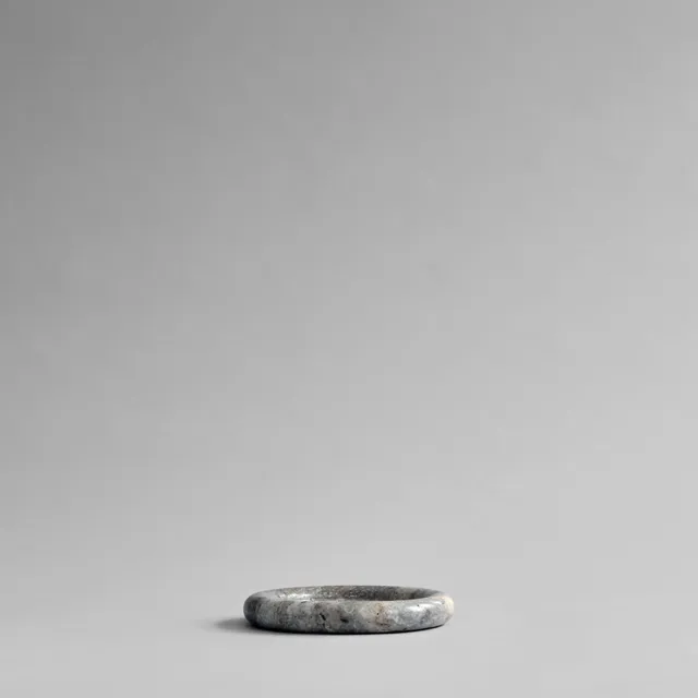 101-copenhagen-enkei-tray-tablett-mini-silver-travertin image 1