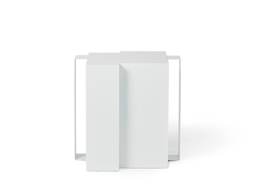 frederik-roij-shifted-square-beistelltisch-skulptur image 3
