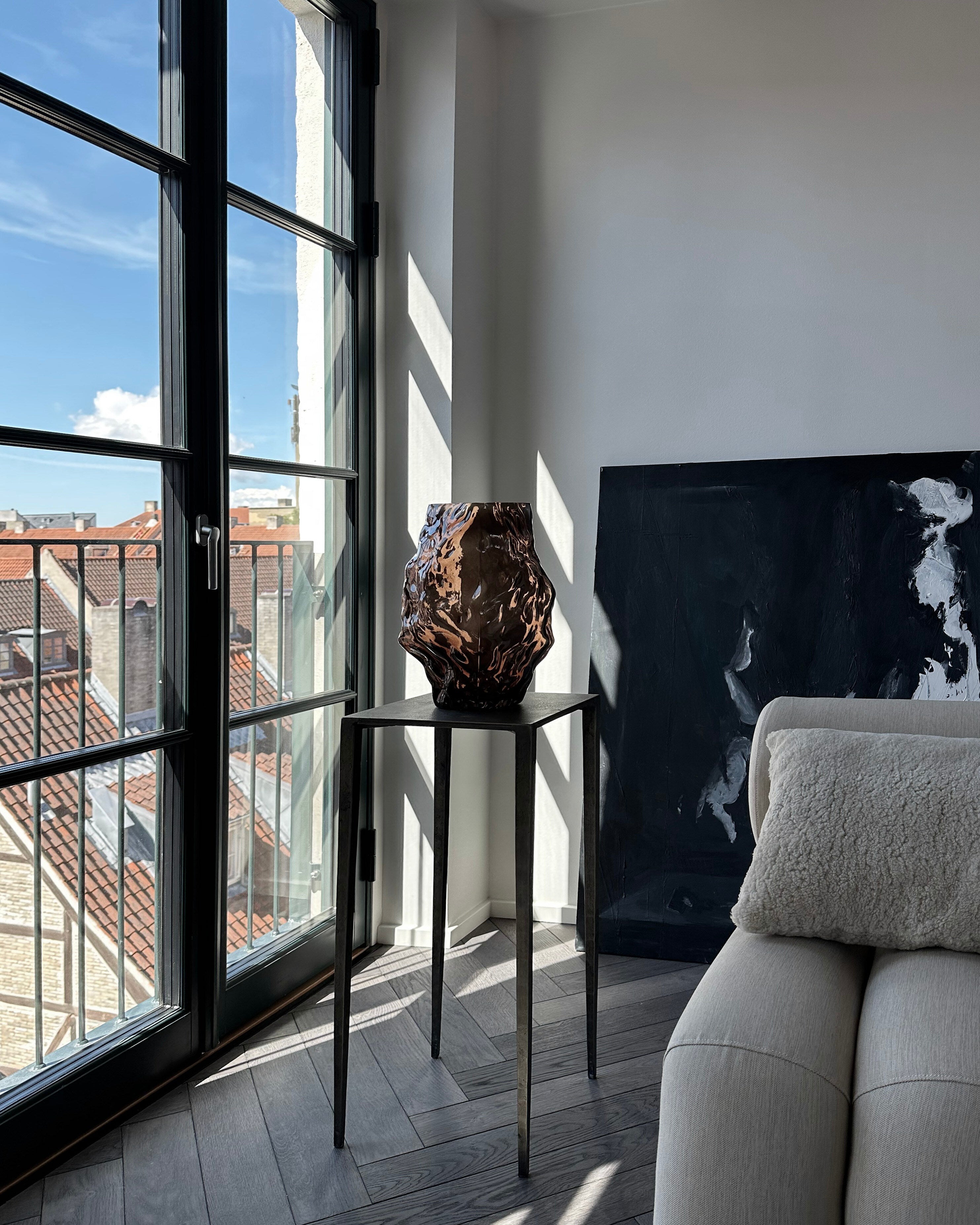 101-copenhagen-katachi-vase-medio-glas-smoked-forest image 3