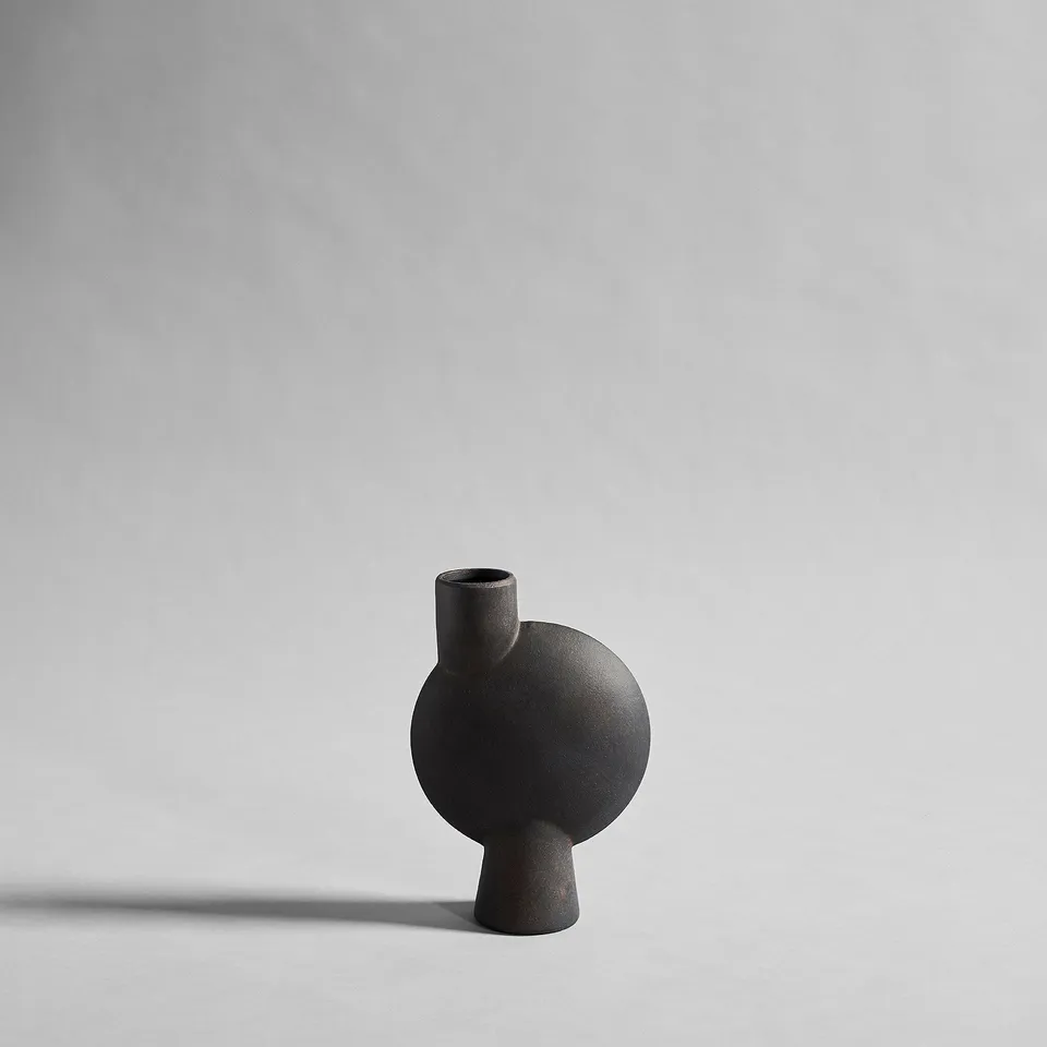 101-copenhagen-sphere-vase-bubl-medio-coffee-keramik-rund image 1