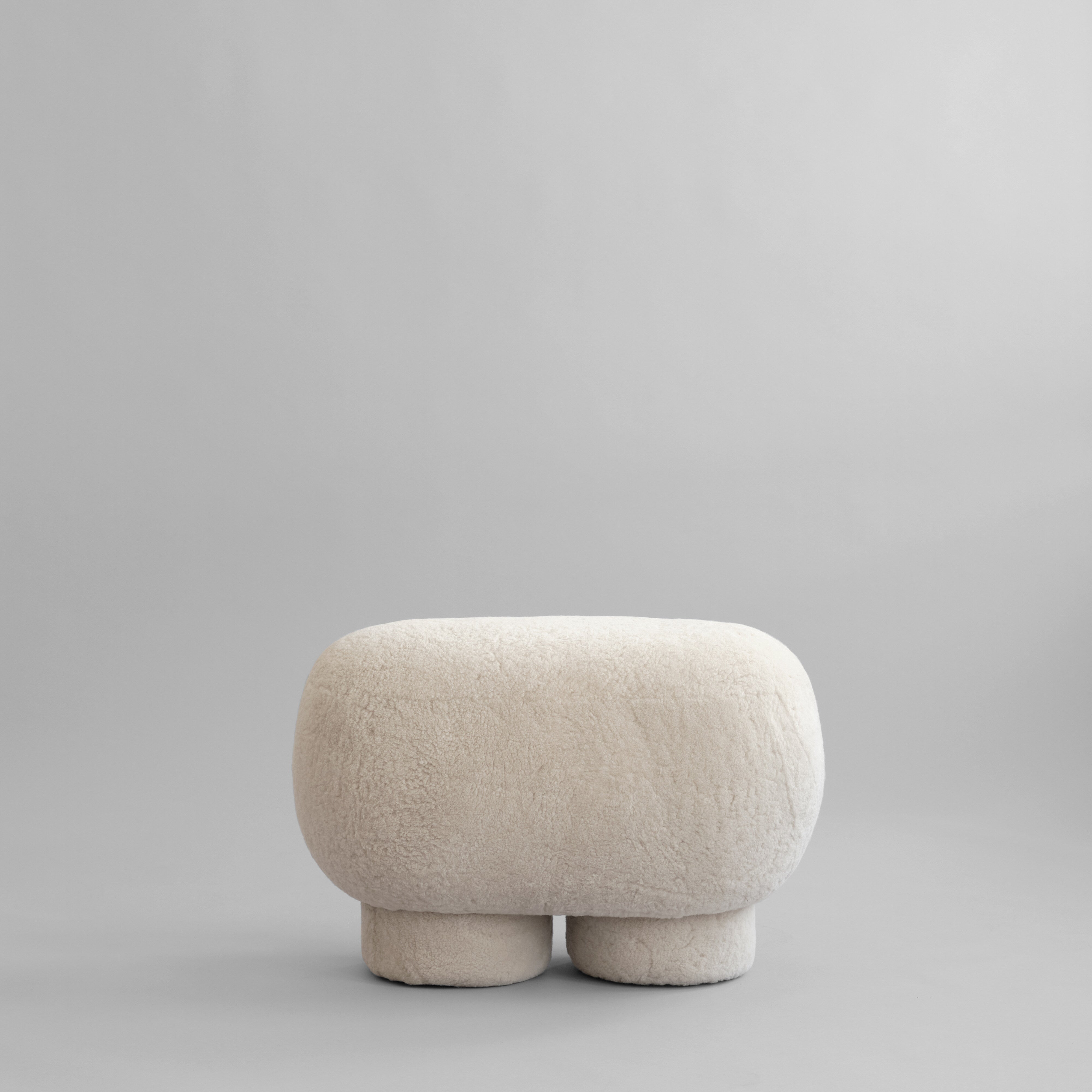 101-copenhagen-big-foot-bench-petit-bank-sandshell-fell image 1