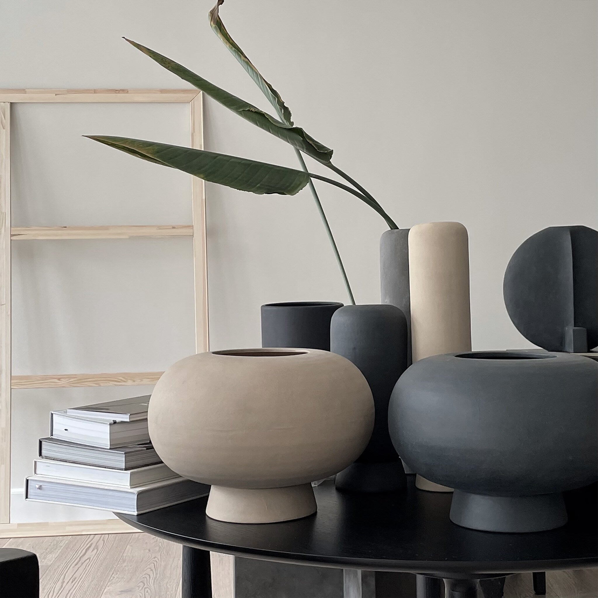 101-copenhagen-kabin-vase-fat-sand-keramikvase-handglasiert image 3
