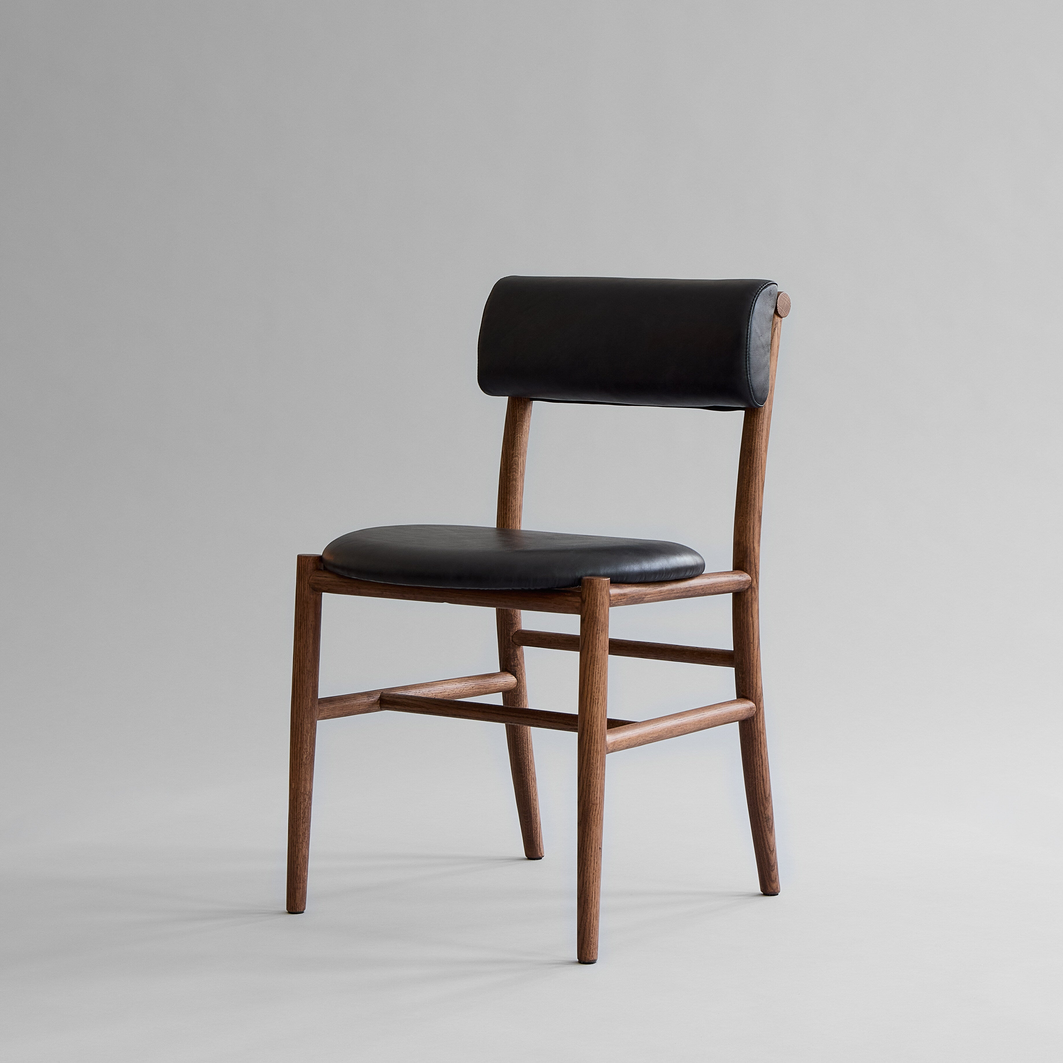 101-copenhagen-nama-esszimmerstuhl-eiche-leder-schwarz image 3
