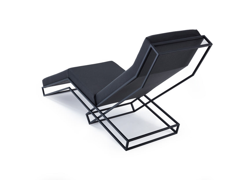 frederik-roij-furniture-framework-chaise-longue-sessel-wolle image 3