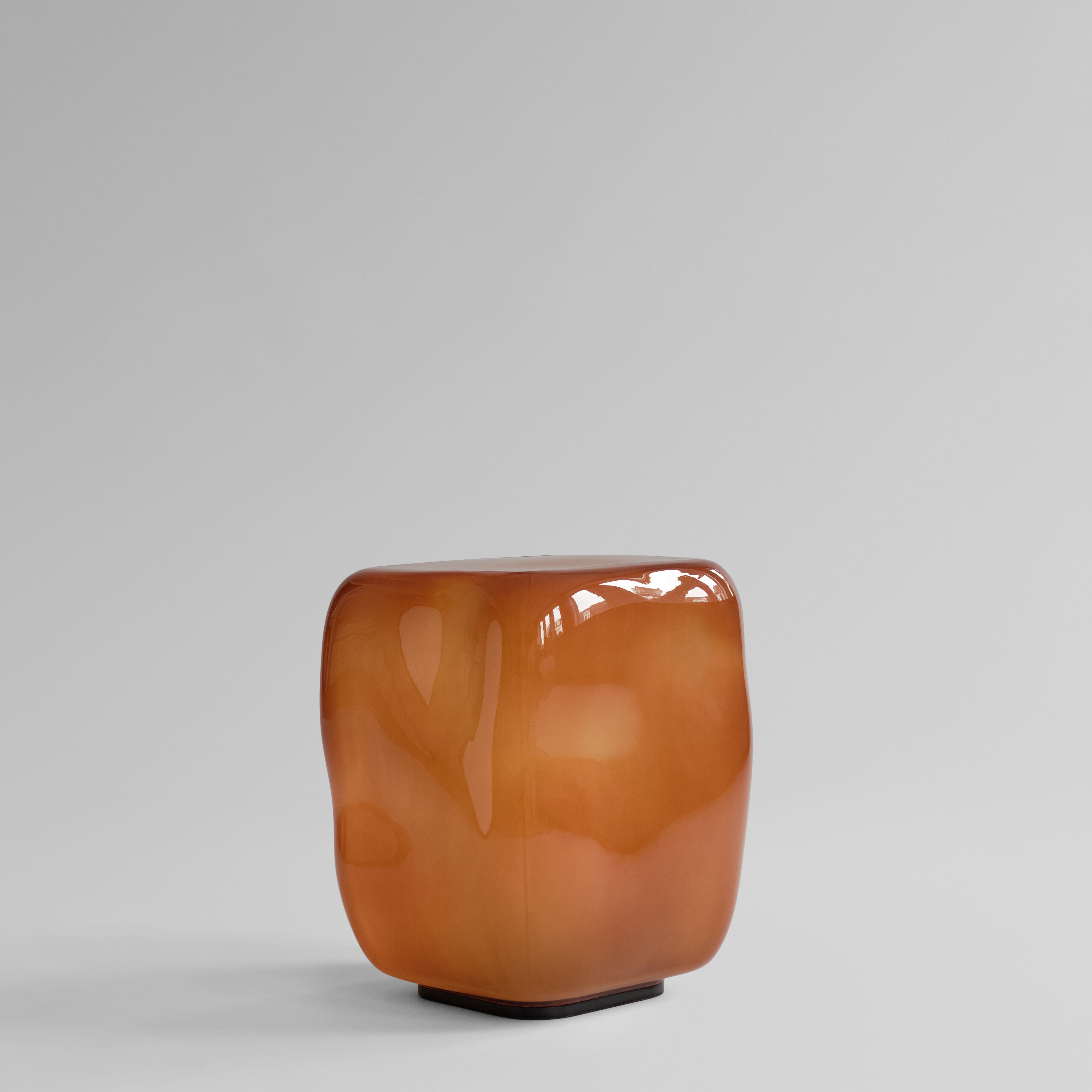 101-copenhagen-ishi-couchtisch-mini-caramel-glas-braun image 7