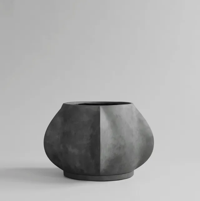 101-copenhagen-arket-plant-pot-medio-blumentopf-dunkelgrau image 1